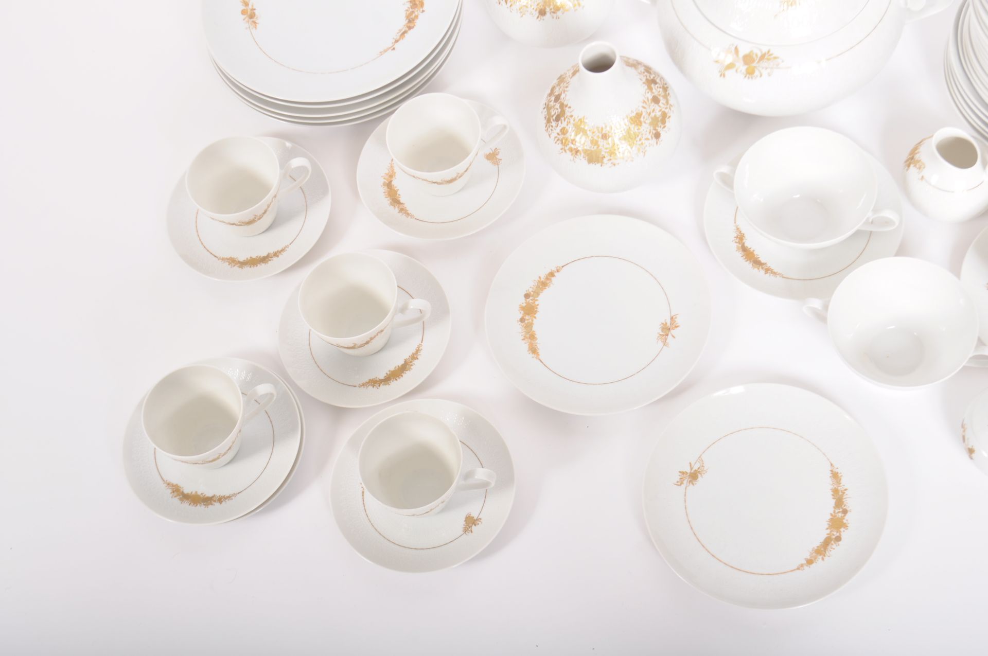 ROSENTHAL - GERMAN DESIGNER PART DINNER SERVICE - Image 14 of 23