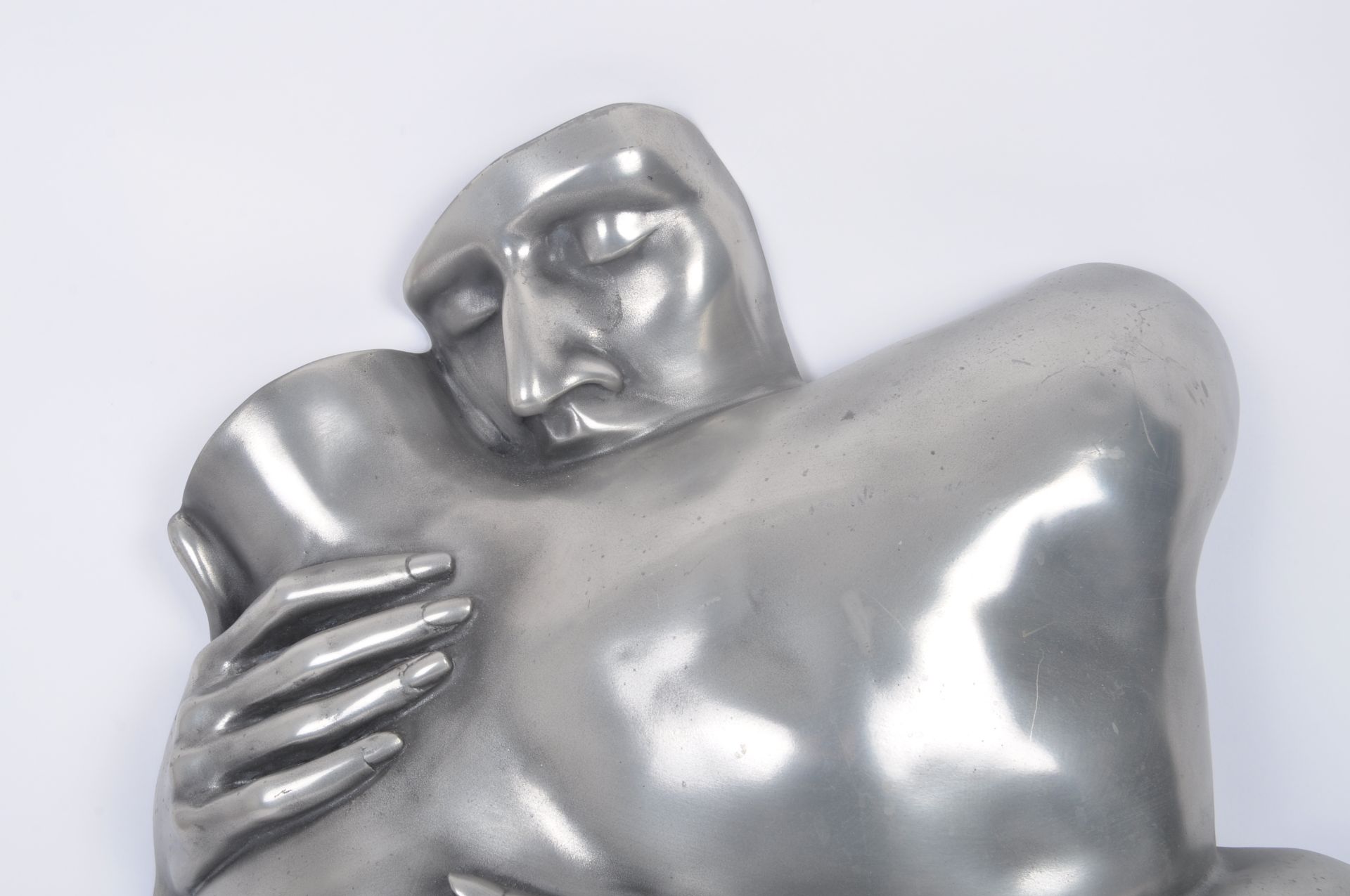 COMPULSION GALLERY - A PEWTER EMBRACED COUPLE - Image 7 of 9