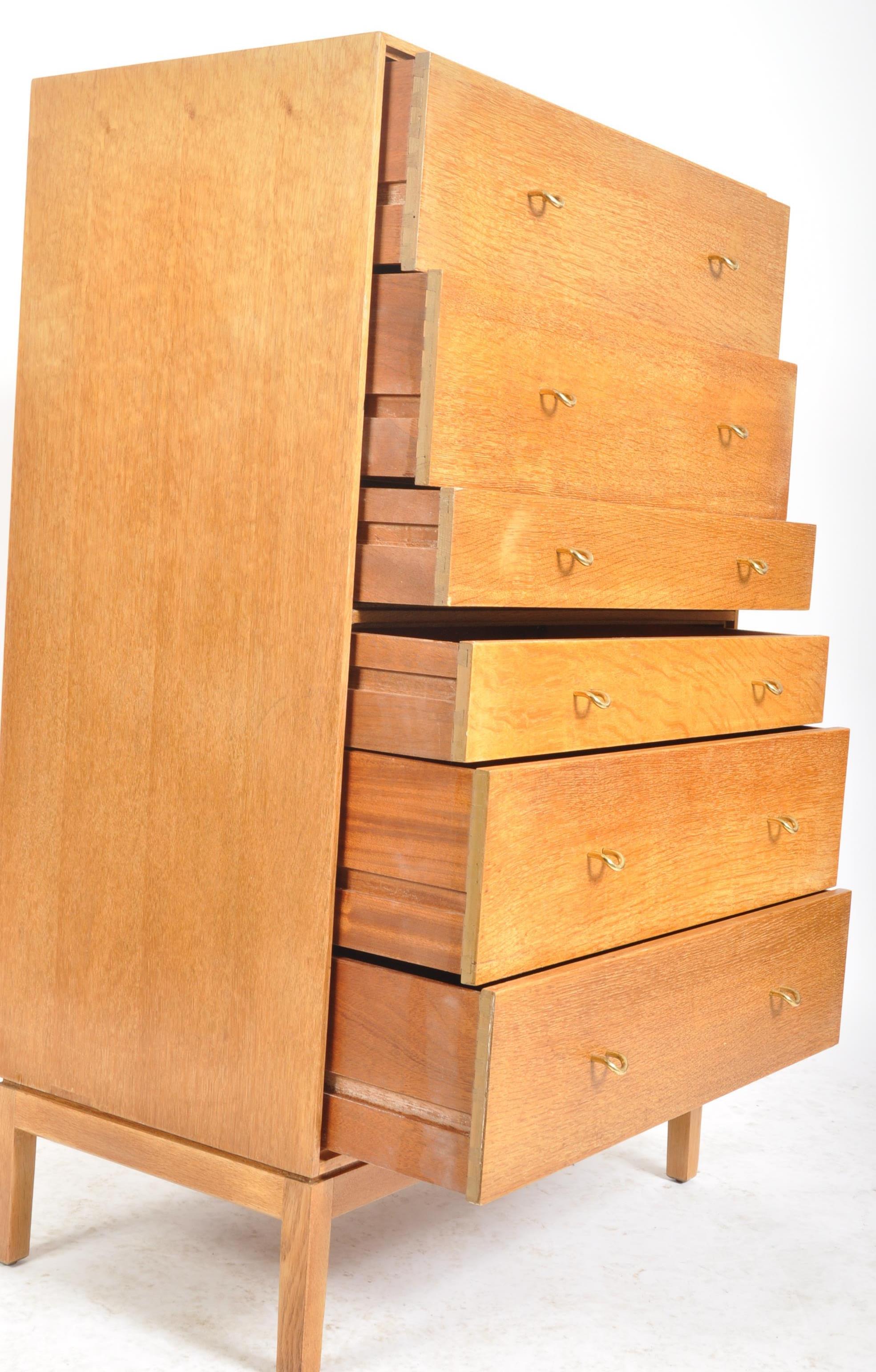 JOHN & SYLVIA REID FOR STAG - MID CENTURY OAK CHEST OF DRAWERS - Image 3 of 6