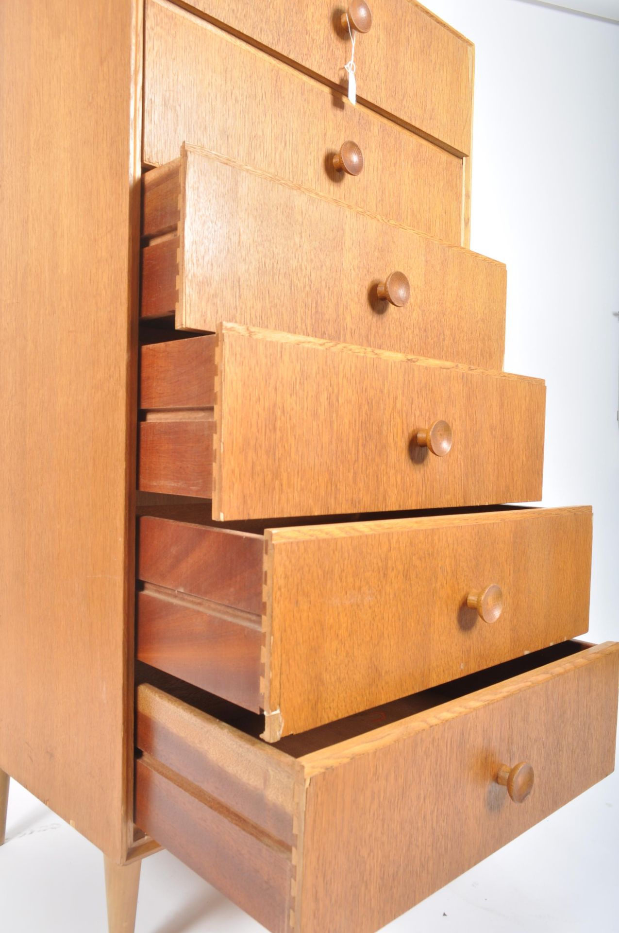 MEREDEW - MID CENTURY OAK PEDESTAL CHEST OF DRAWERS - Image 3 of 7