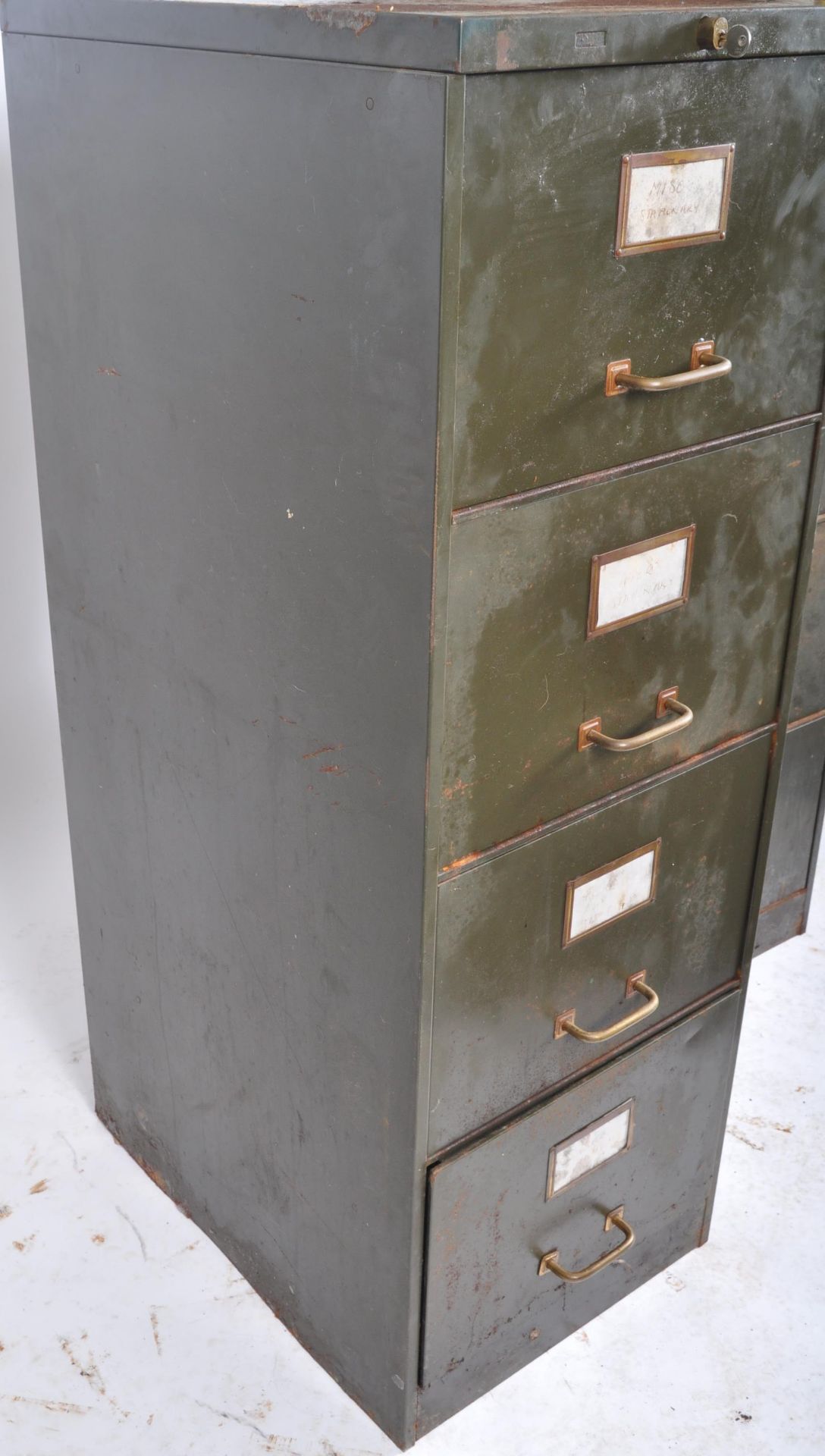 PAIR OF MID CENTURY INDUSTRIAL UPRIGHT FILING CABINETS - Image 5 of 5