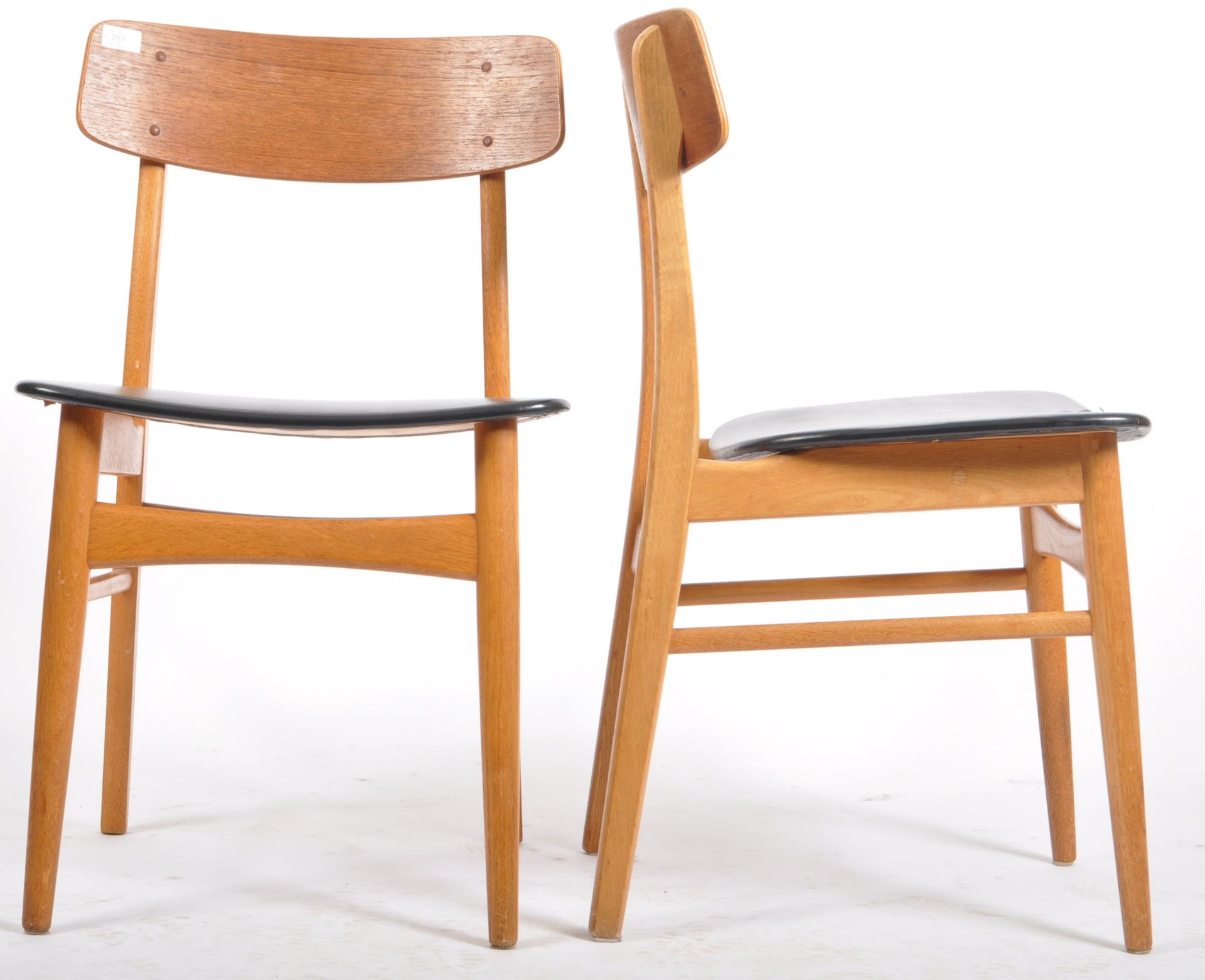 MATCHING SET OF THREE 20TH CENTURY DANISH DINING CHAIRS - Image 2 of 5