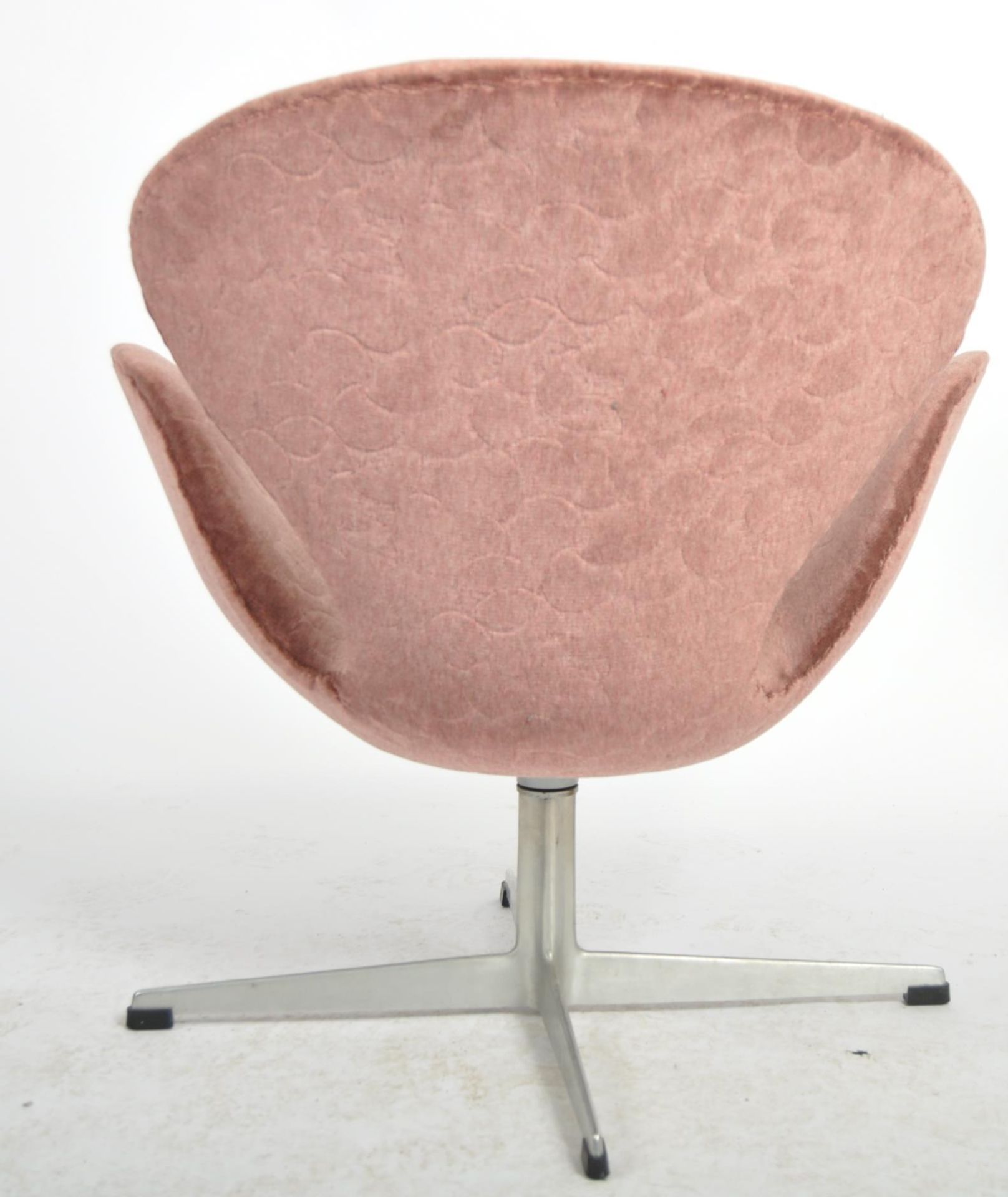 FRITZ HANSEN FOR ARNE JACOBSEN - SWAN CHAIR - Bild 4 aus 7