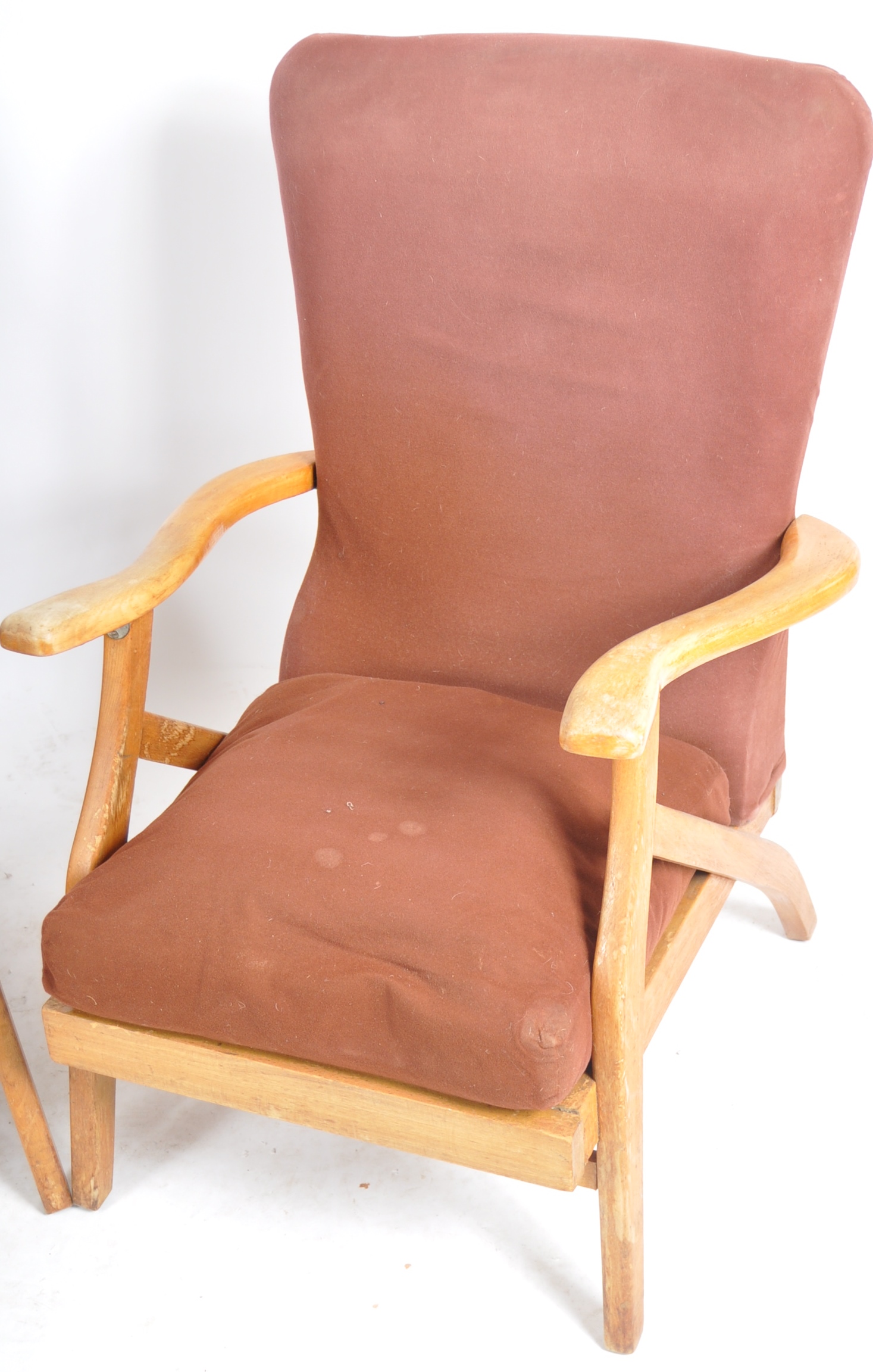 MATCHING PAIR OF VINTAGE OAK FRAMED ARMCHAIRS - Image 3 of 6