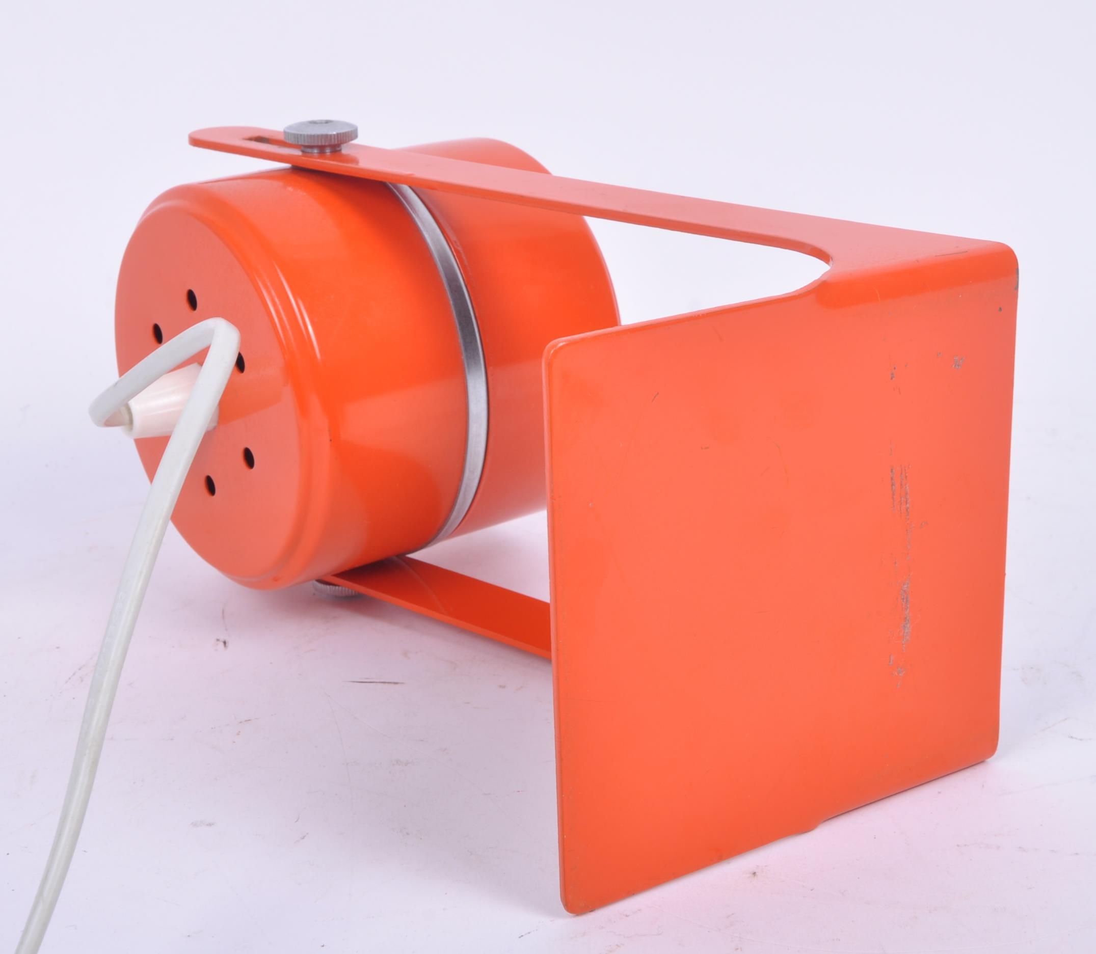 FLP 1970's ORANGE EYEBALL TABLE LAMP - Image 5 of 5