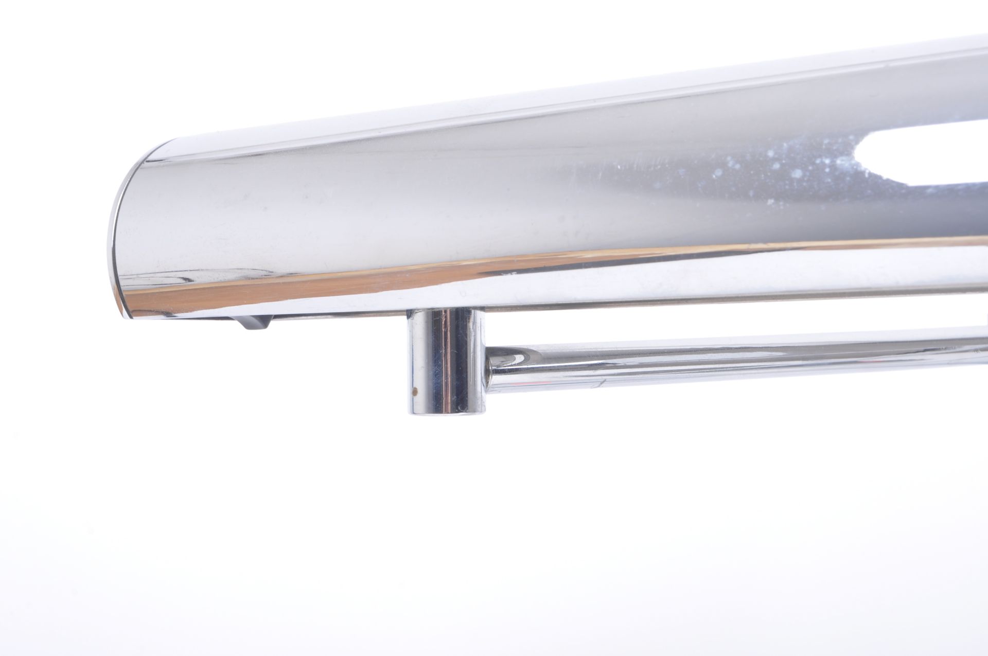 TASO DESIGN - PAIR OF CHROMED SWING ARM DESK LAMPS - Image 3 of 8
