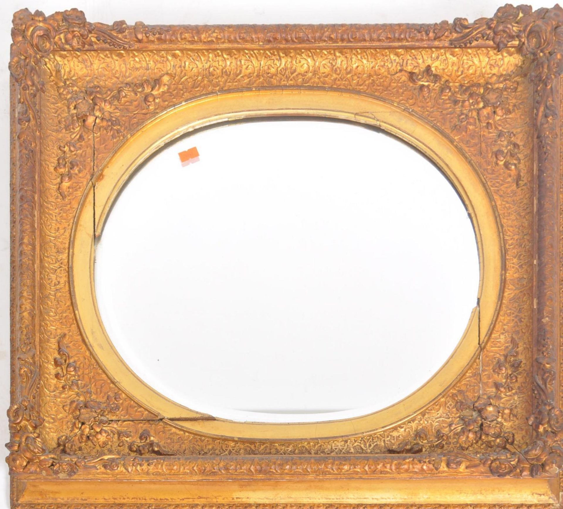 19TH CENTURY VICTORIAN GILT FRAMED MIRROR