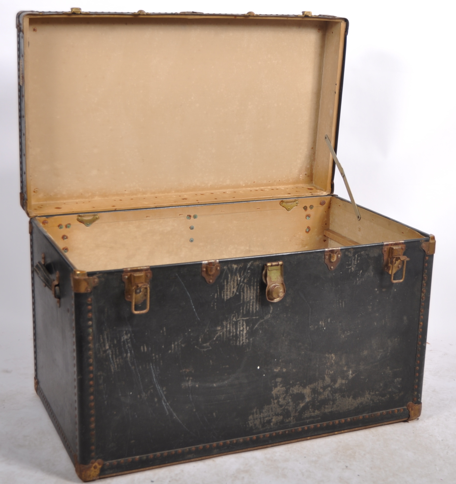 PAIR OF 1920s METAL BOUND STEAMER TRUNK CHEST SIDE TABLES - Image 3 of 12