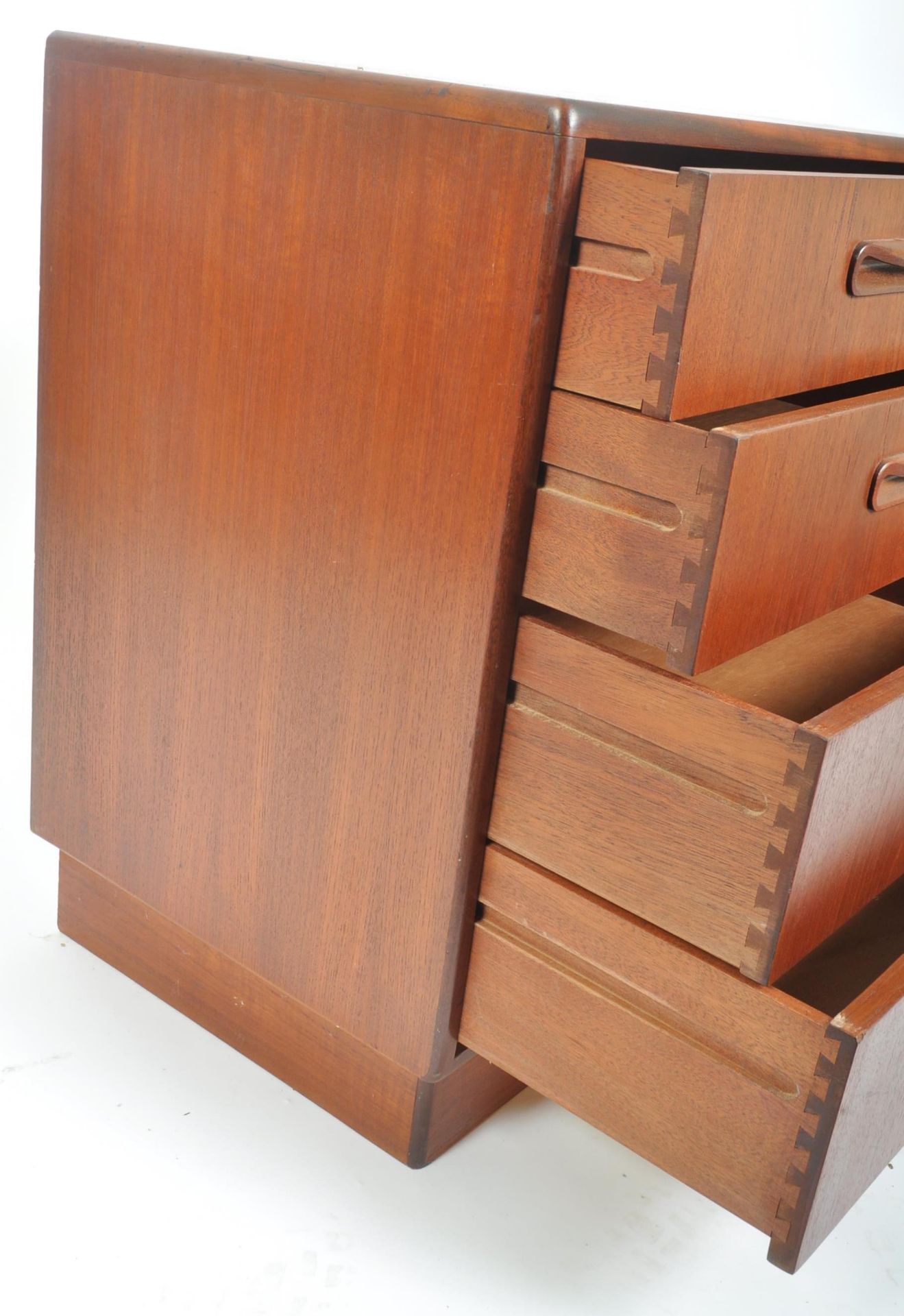 G PLAN - FRESCO RANGE - MID CENTURY TEAK CHEST OF DRAWERS - Bild 4 aus 7