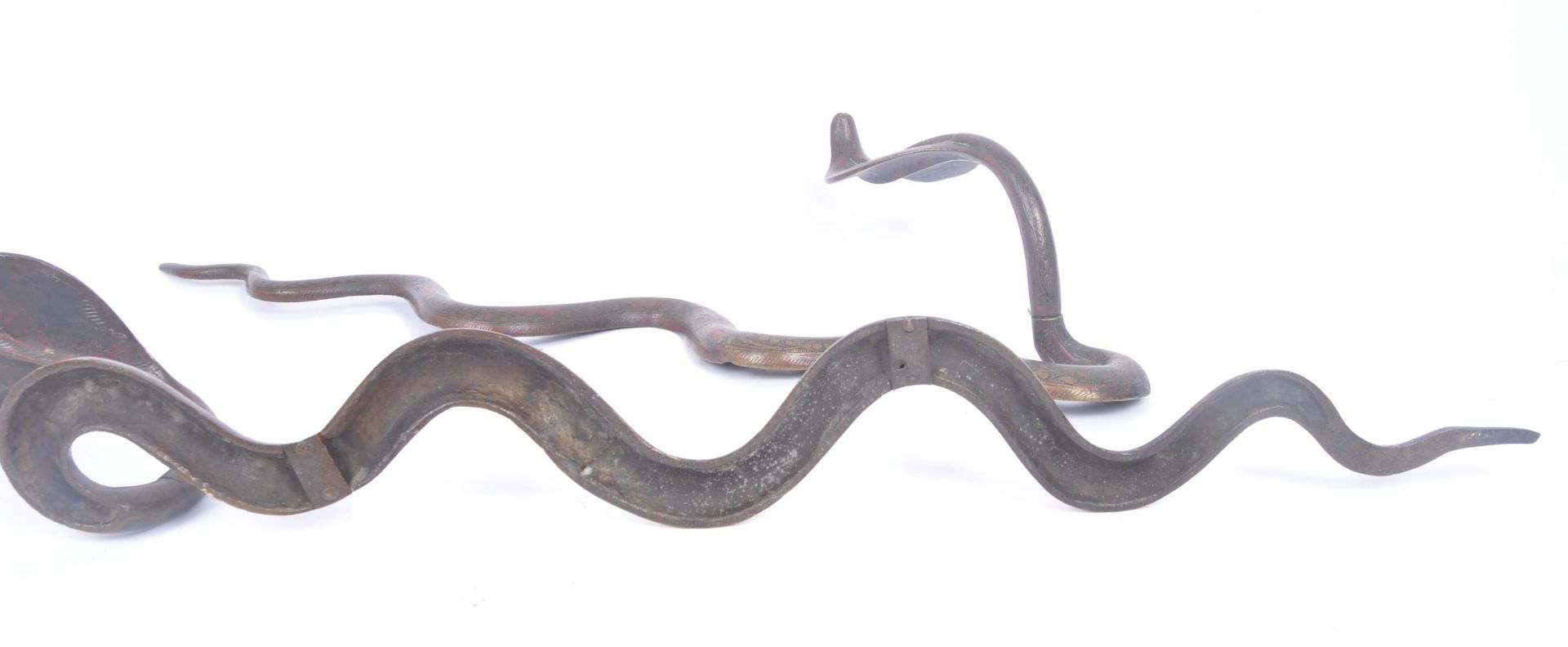 PAIR OF EARLY 20TH CENTURY PERSIAN BRONZE WALL SNAKES - Image 7 of 8