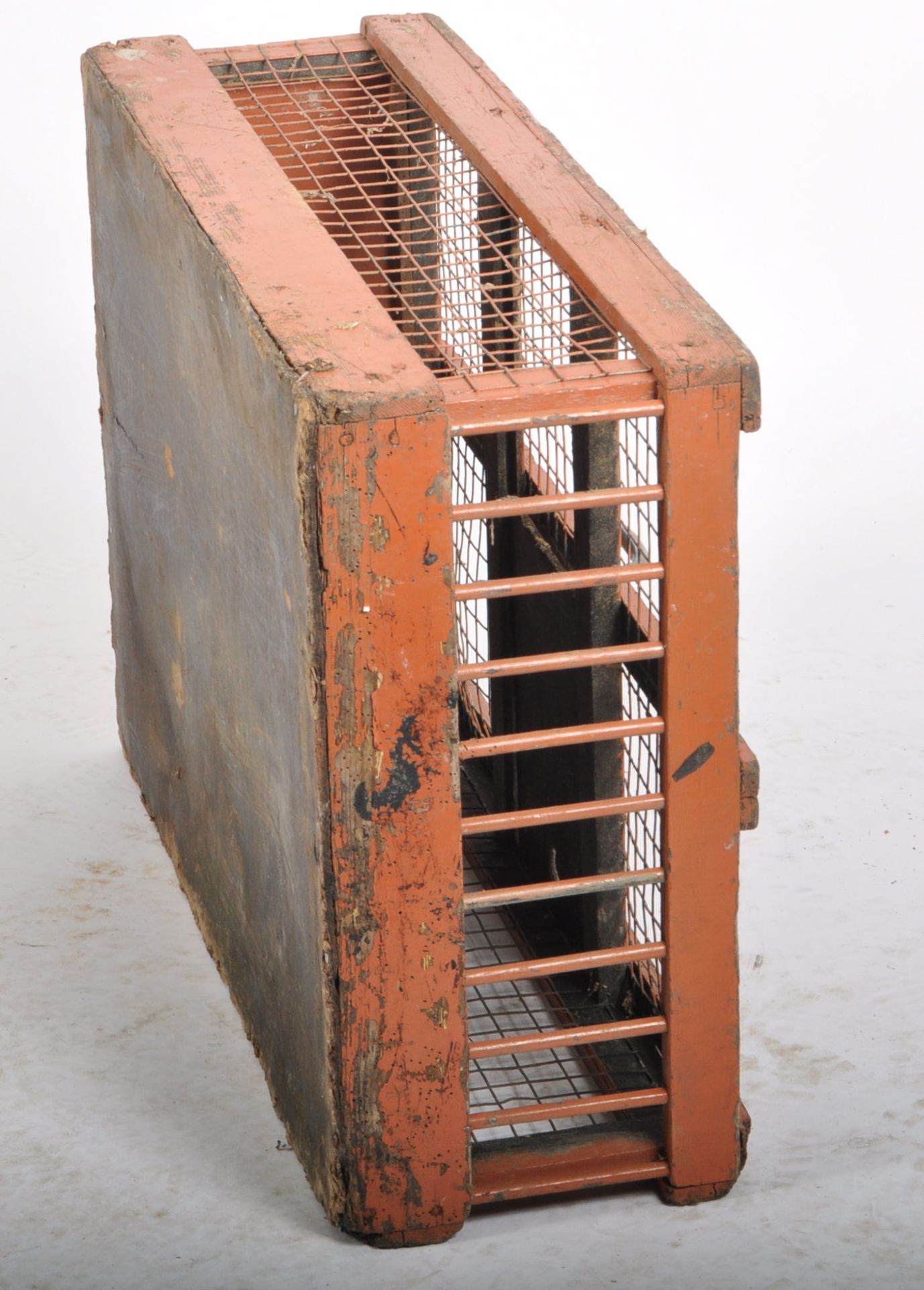 20TH CENTURY RETRO INDUSTRIAL WIRE CAGE HUTCH - Image 5 of 5