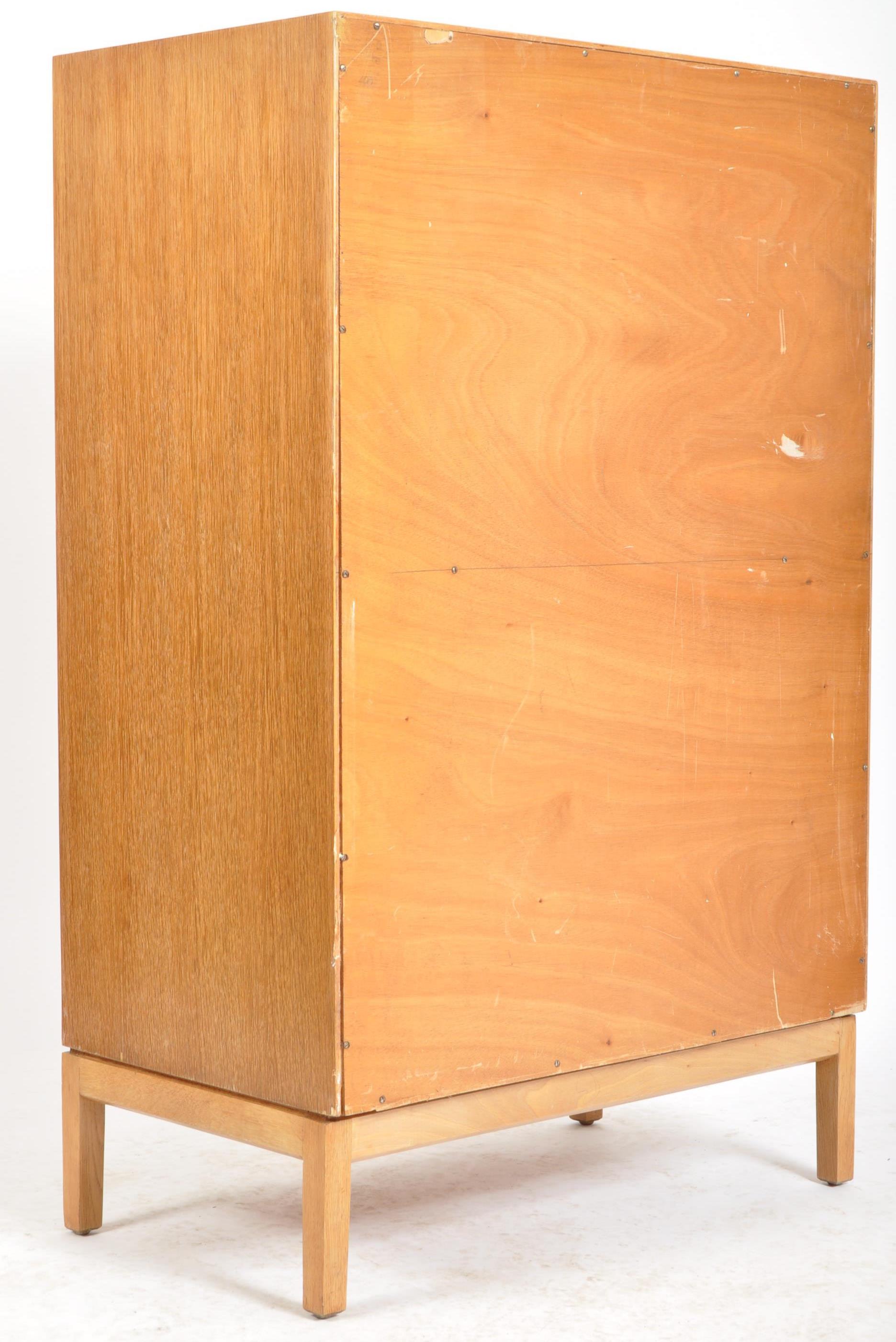 JOHN & SYLVIA REID FOR STAG - MID CENTURY OAK CHEST OF DRAWERS - Image 6 of 6