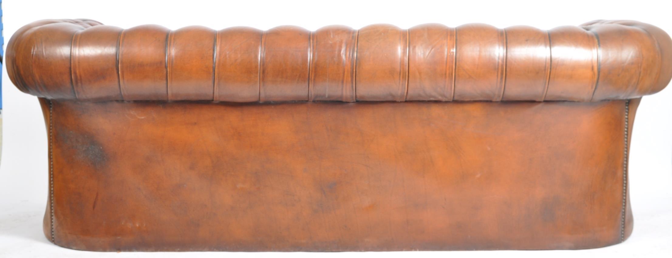 20TH CENTURY CHESTERFIELD THREE SEATER SOFA SETTEE - Image 10 of 10