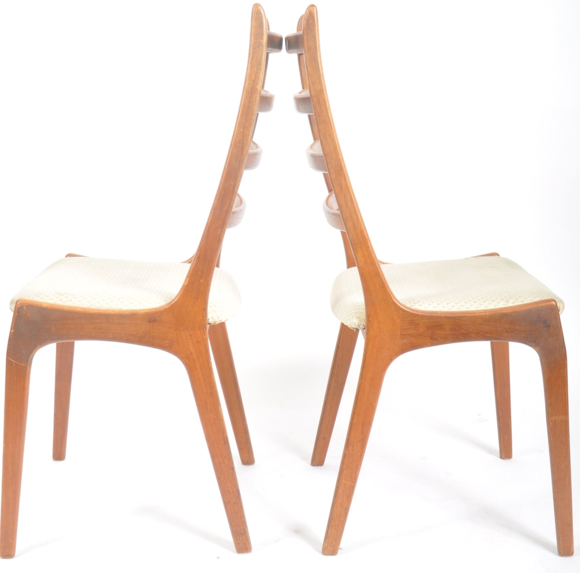 K.S. MOBLER - MATCHING SET OF FOUR DANISH TEAK CHAIRS - Image 4 of 6