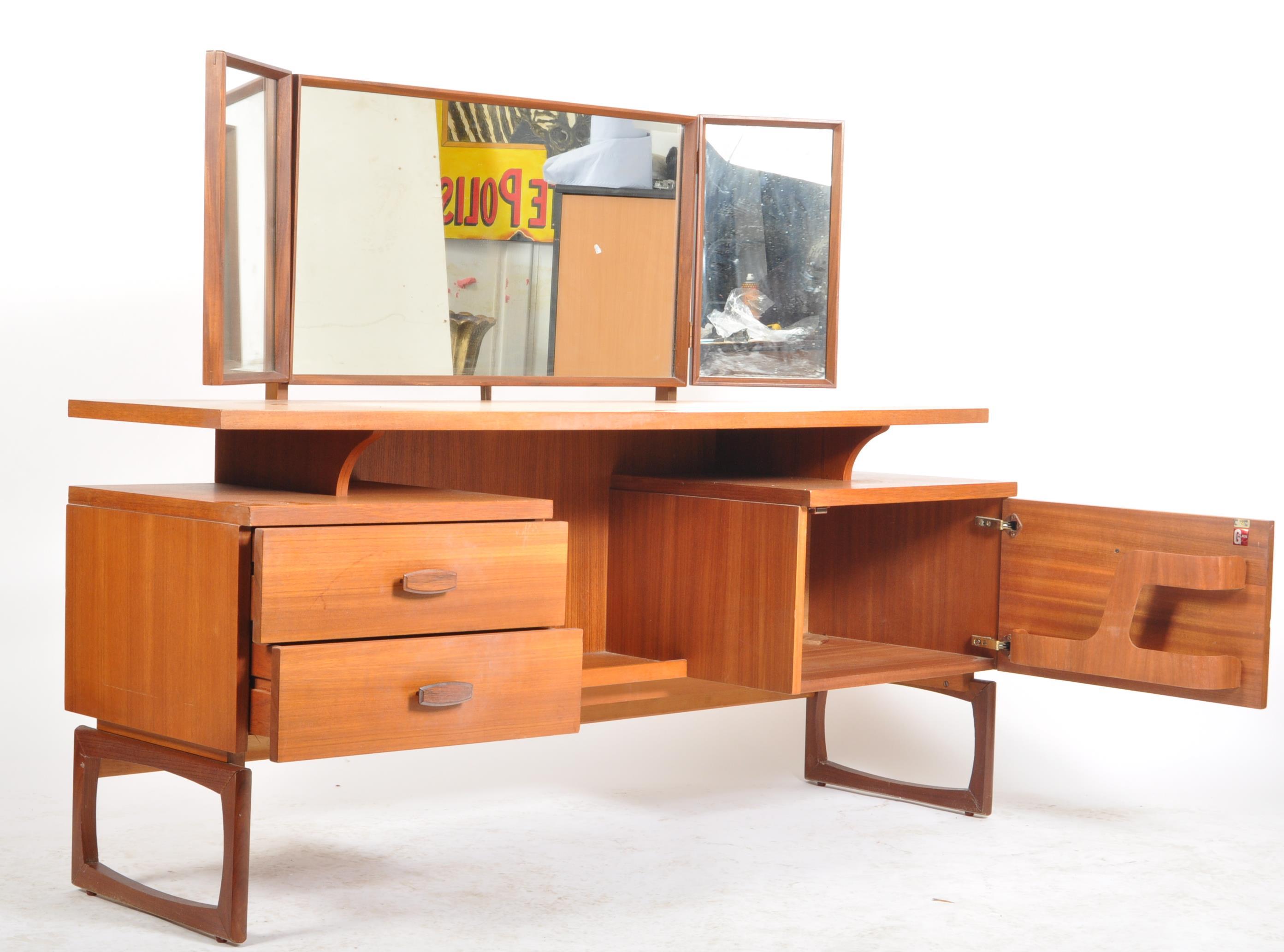 R. BENNETT FOR G PLAN - QUADRILLE RANGE DRESSING TABLE - Image 3 of 6