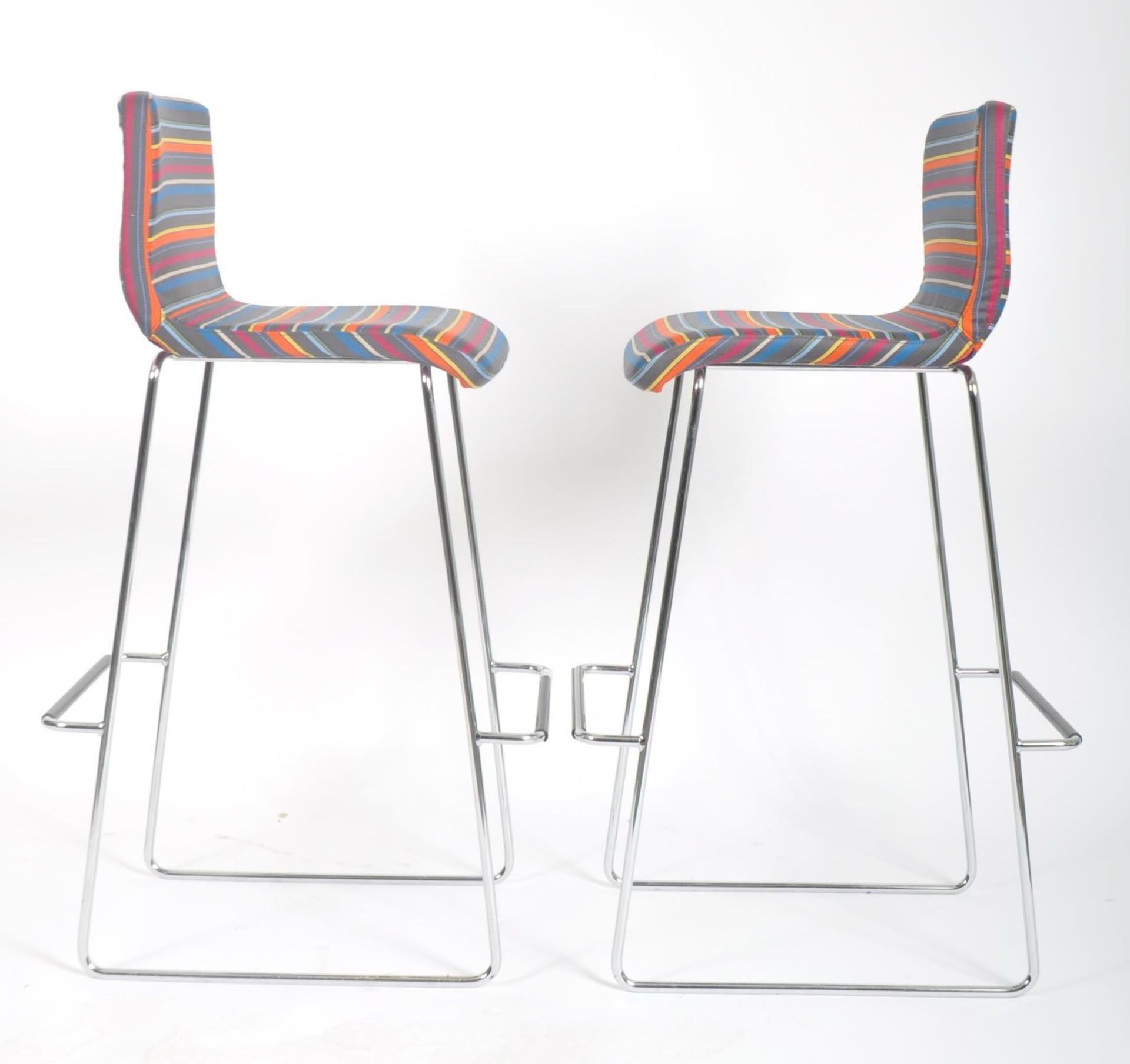 ORANGE BOX - PAIR OF CONTEMPORARY BAR STOOLS - Image 4 of 8