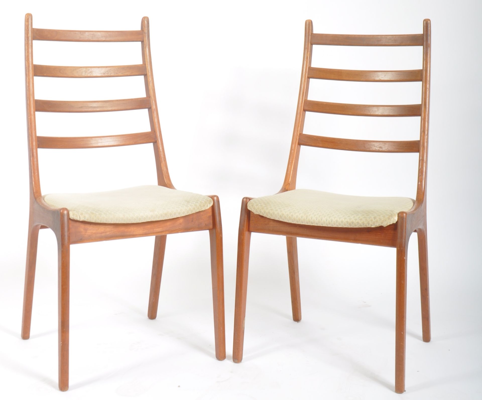 K.S. MOBLER - MATCHING SET OF FOUR DANISH TEAK CHAIRS - Image 2 of 6