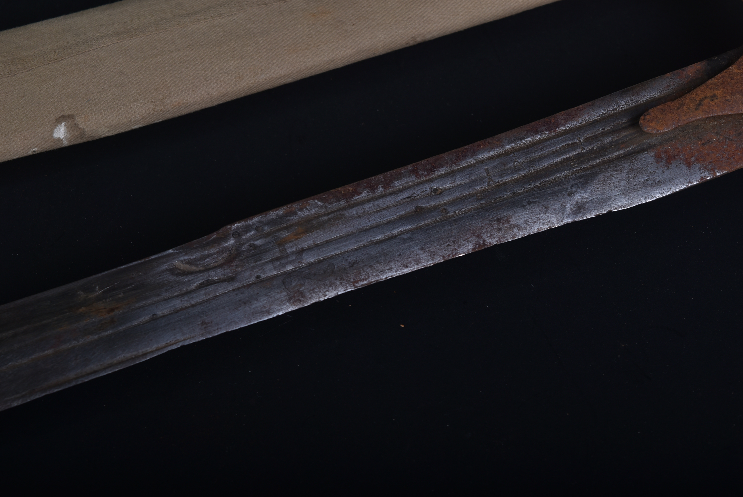 EARLY 19TH CENTURY NORTH INDIAN TULWAR SWORD - Image 3 of 8