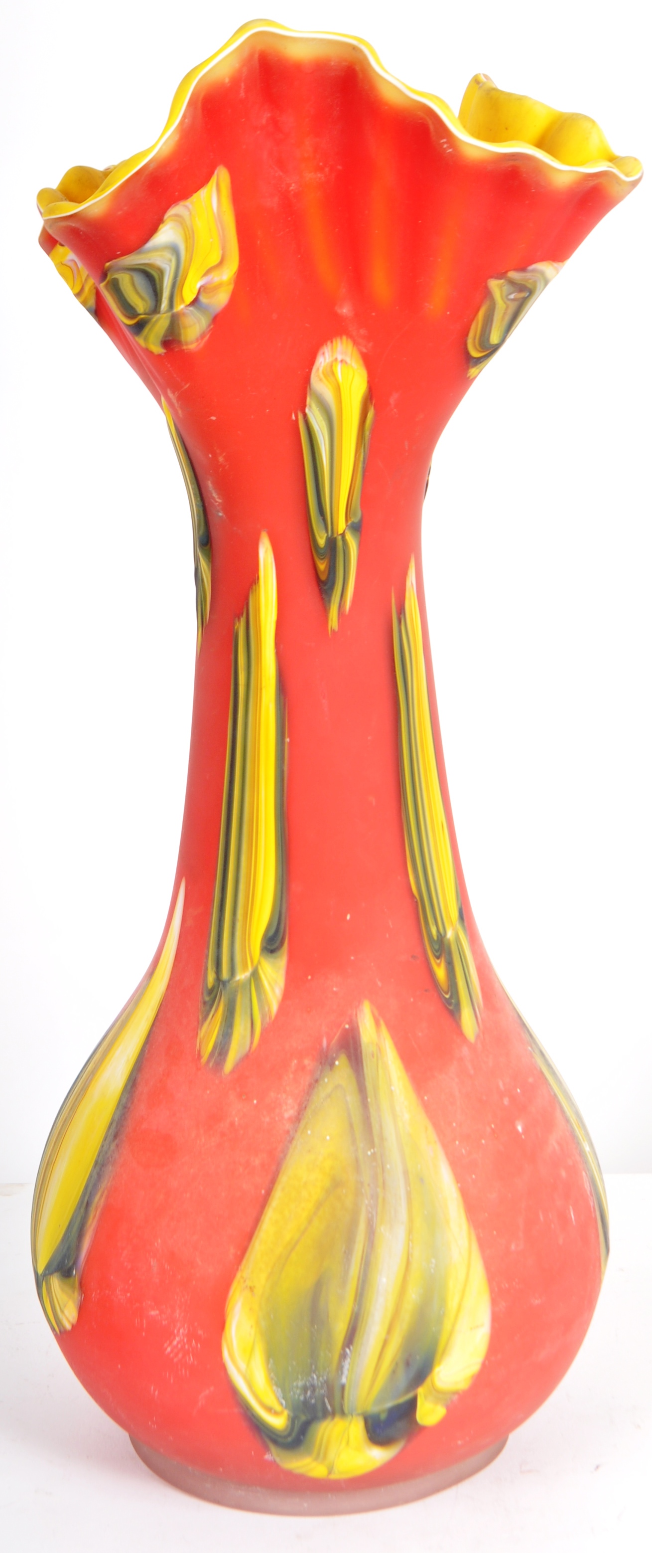 LARGE 20TH CENTURY CRIMPLED RIM GLASS VASE - Image 5 of 7