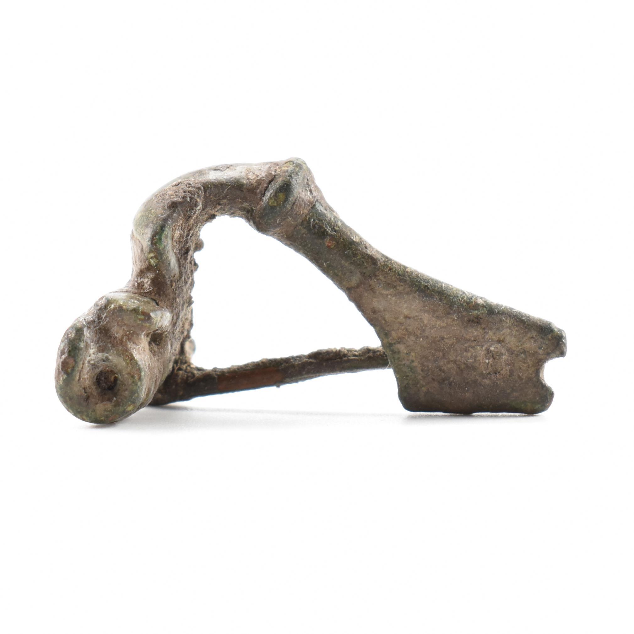 ROMAN ANTIQUITIES - FIBULA BROOCH - Image 2 of 5