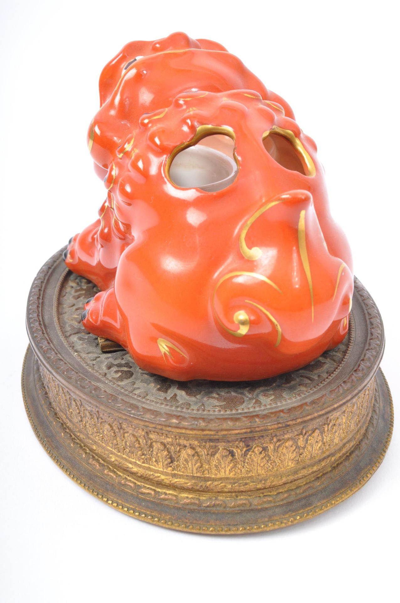 19TH CENTURY CHINESE ORIENTAL PORCELAIN DRAGON INCENSE BURNER - Image 4 of 5