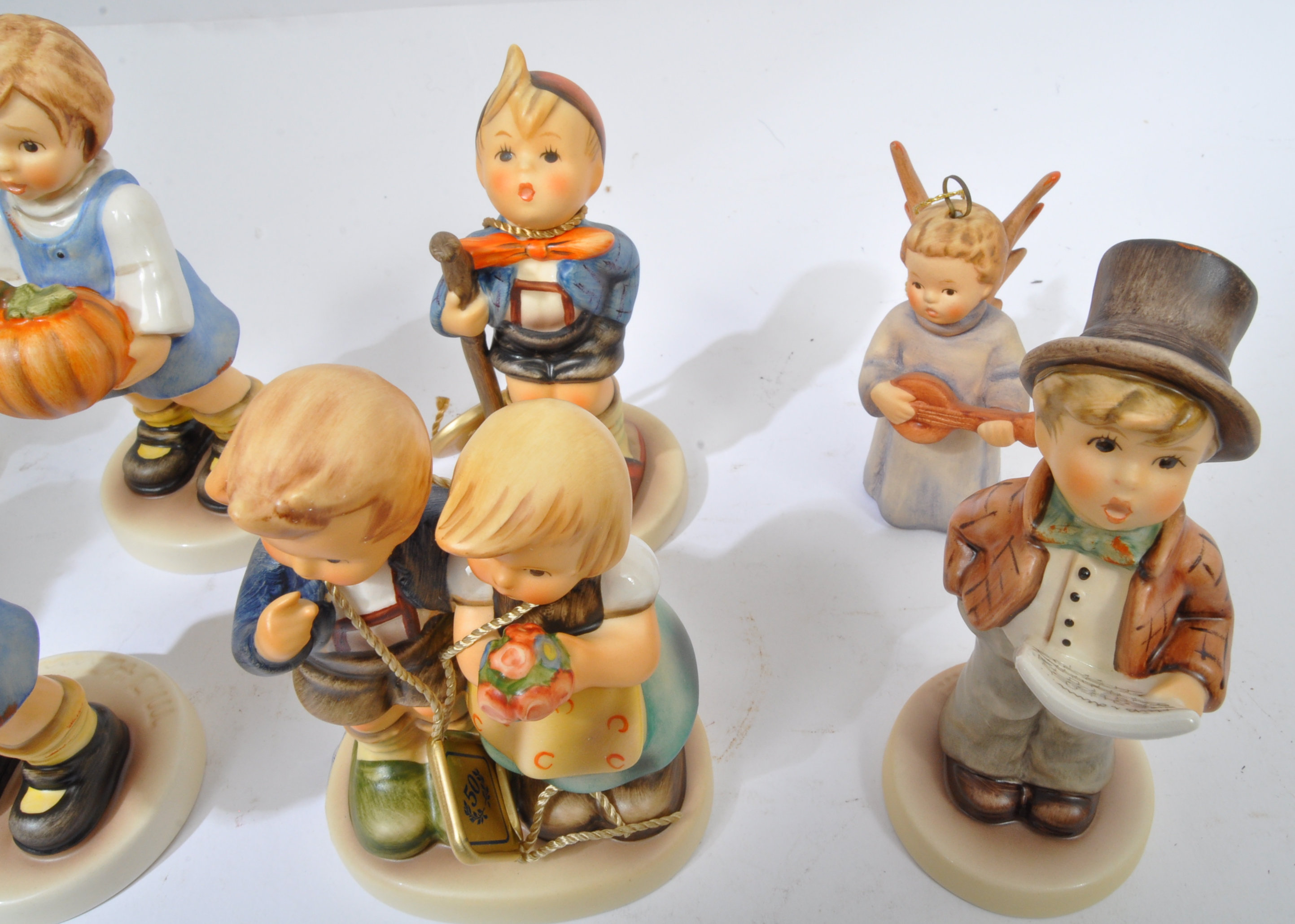 COLLECTION OF NOS GOEBEL HUMMEL FIGURINES - Image 2 of 5