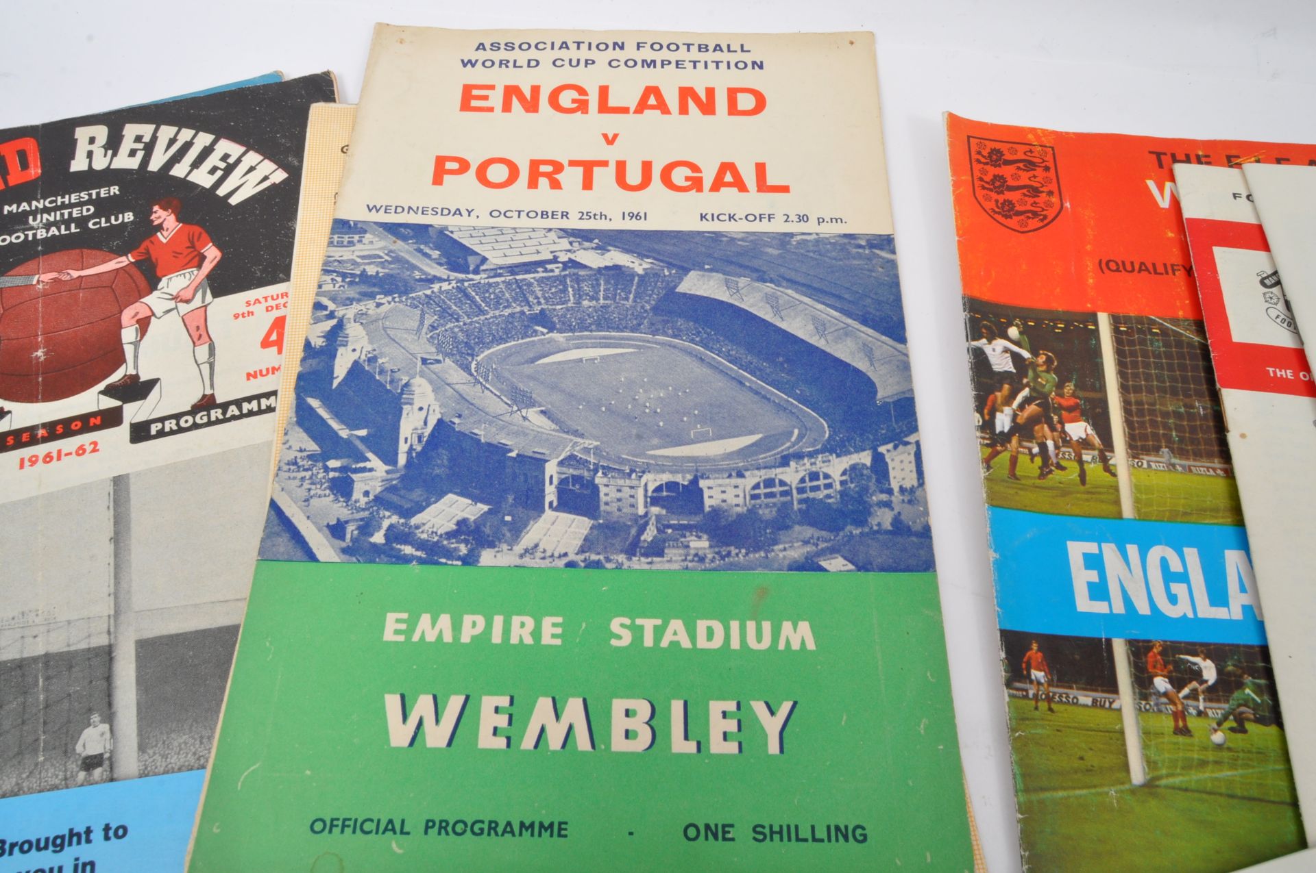 COLLECTION OF MAJORITY 1970S FOOTBALL PROGRAMMES - Image 3 of 6