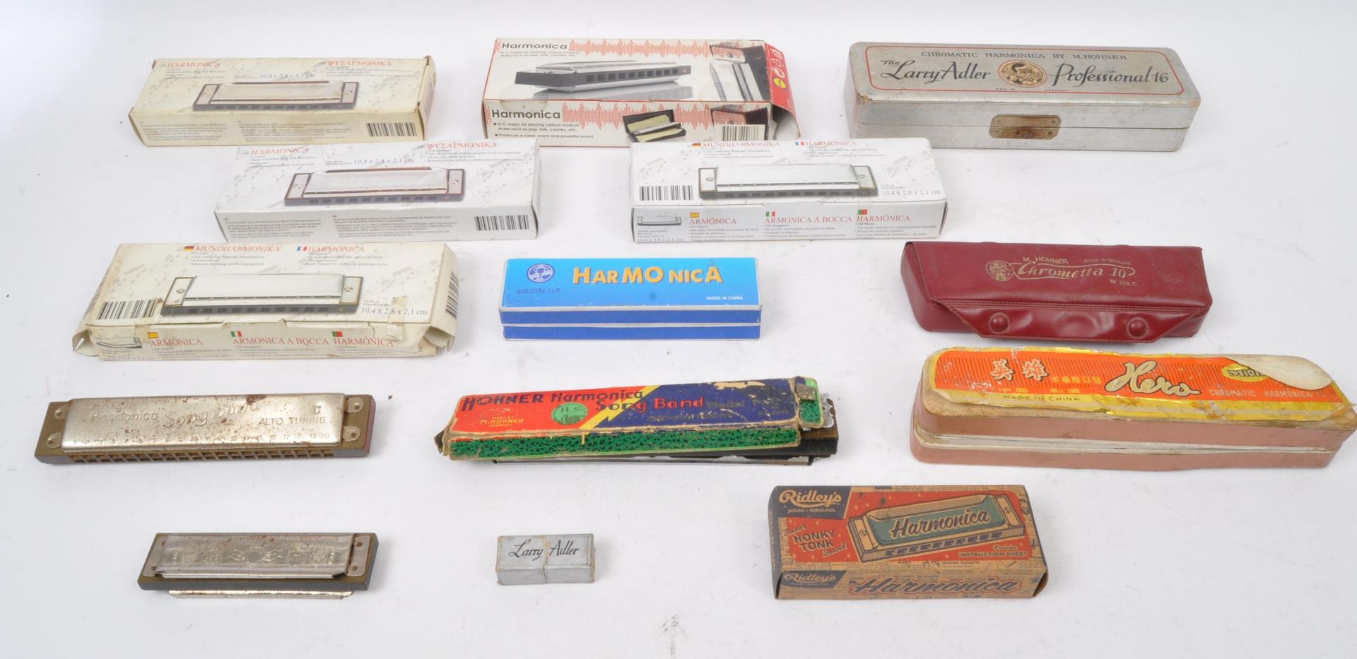 ASSORTMENT OF BOXED HARMONICAS - VICTORY - HOHNER - RIDLEYS