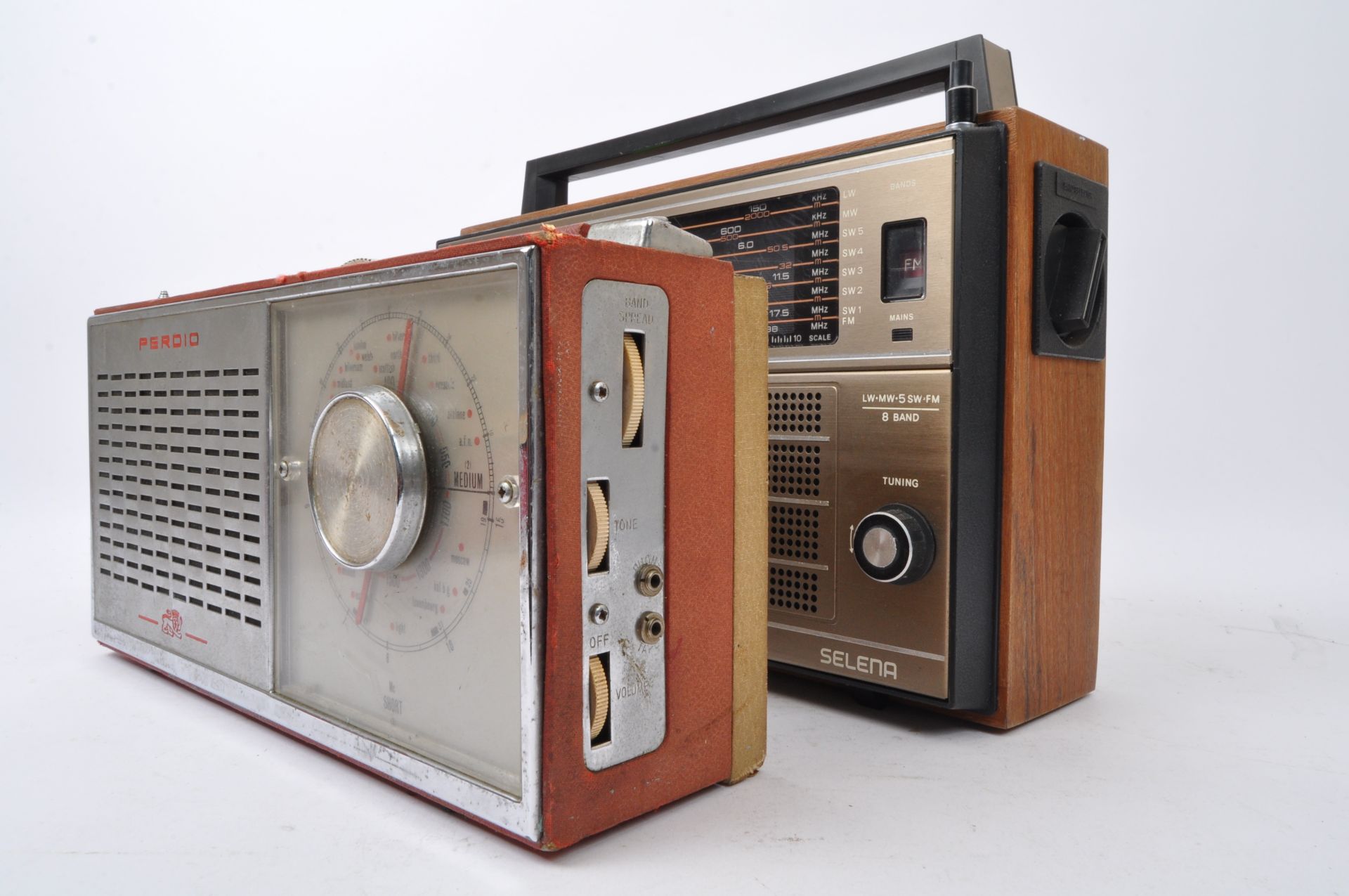 THREE RETRO VINTAGE RADIO RECEIVERS - SELENA & PERDIO - Image 5 of 5