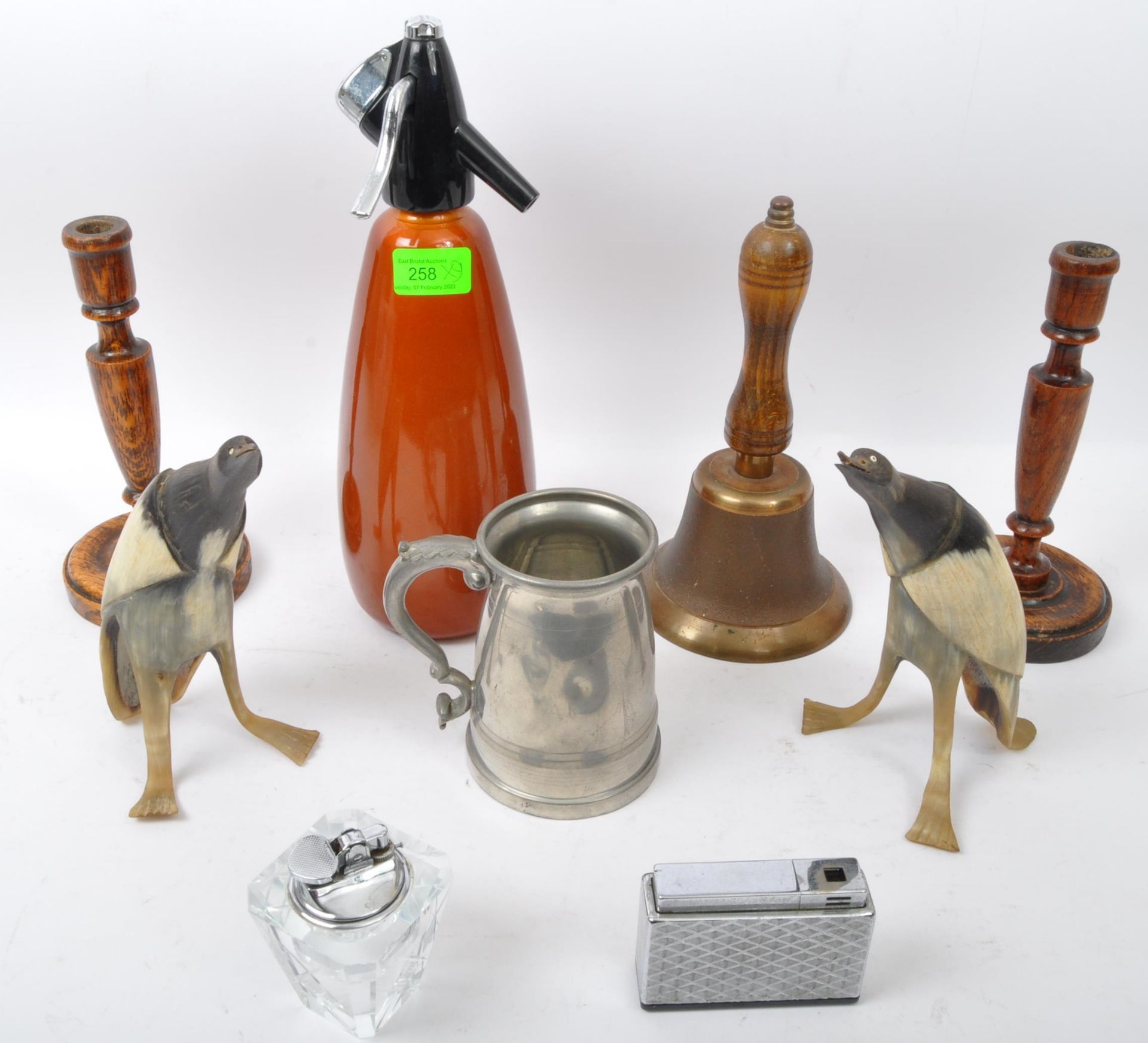 ASSORTMENT OF MID CENTURY VINTAGE ITEMS