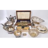 COLLECTION OF VINTAGE SILVER PLATED & WHITE METAL ITEMS