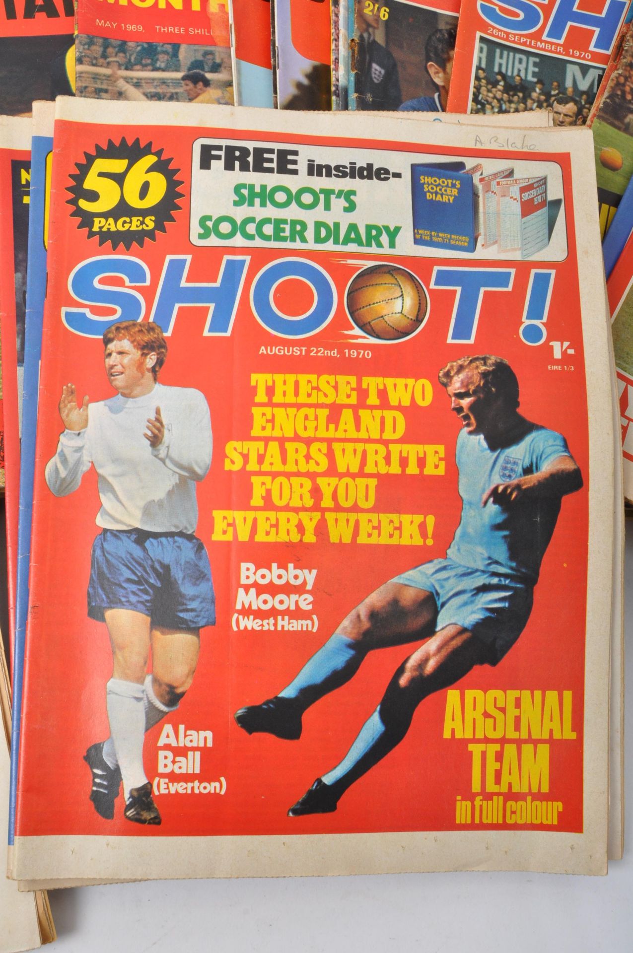 CHARLES BUCHAN'S FOOTBALL - COLLECTION OF MAGAZINES - Image 4 of 7