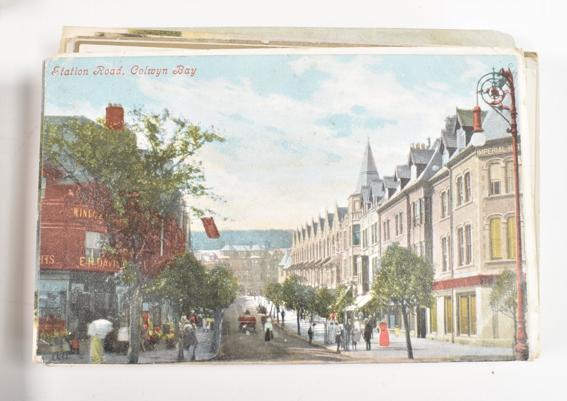 COLLECTION OF EARLY 20TH CENTURY & LATER POSTCARDS - Image 3 of 7