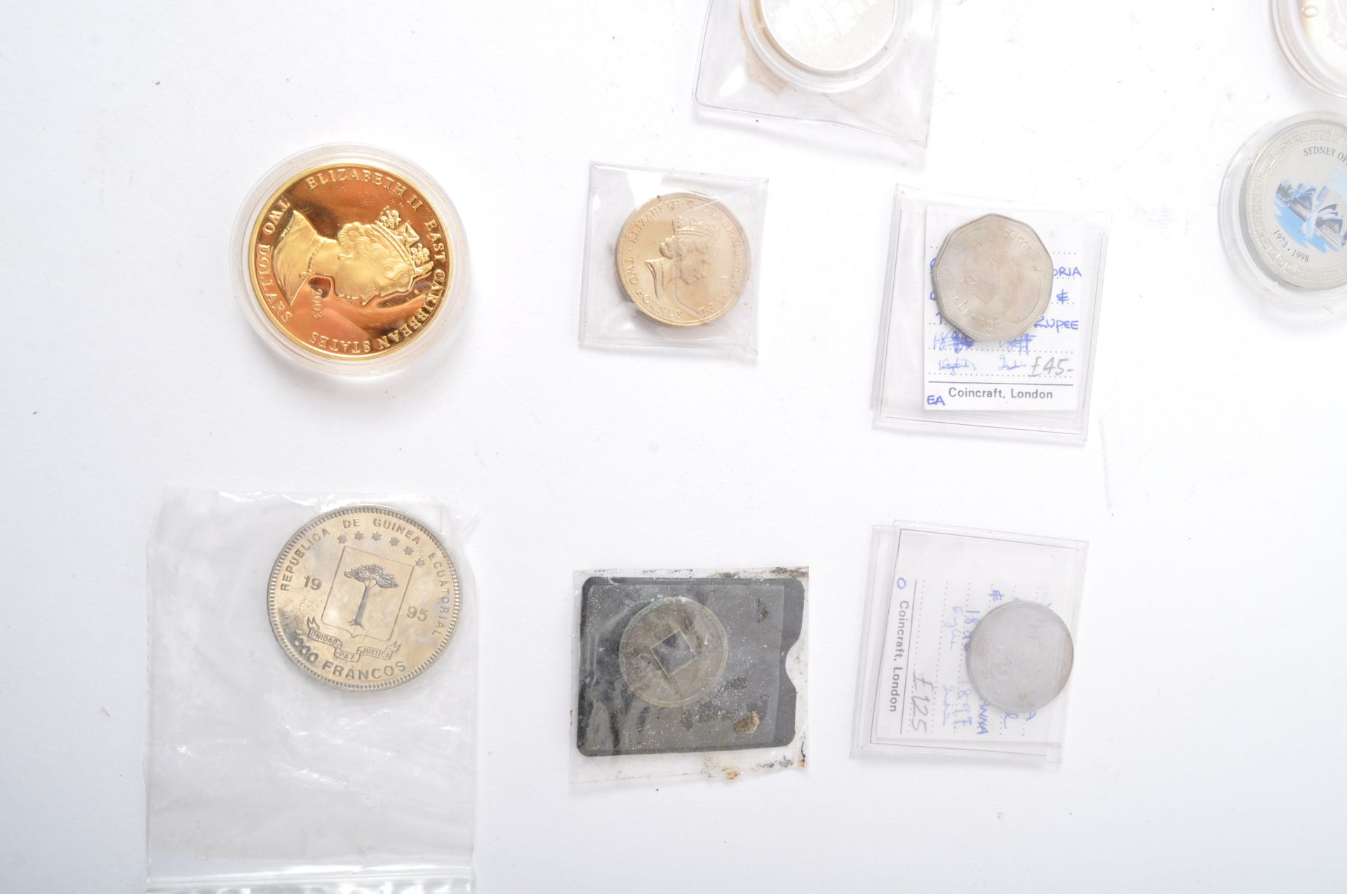 COLLECTION OF VINTAGE UK & FOREIGN COMMEMORATIVE COINS - Image 5 of 6