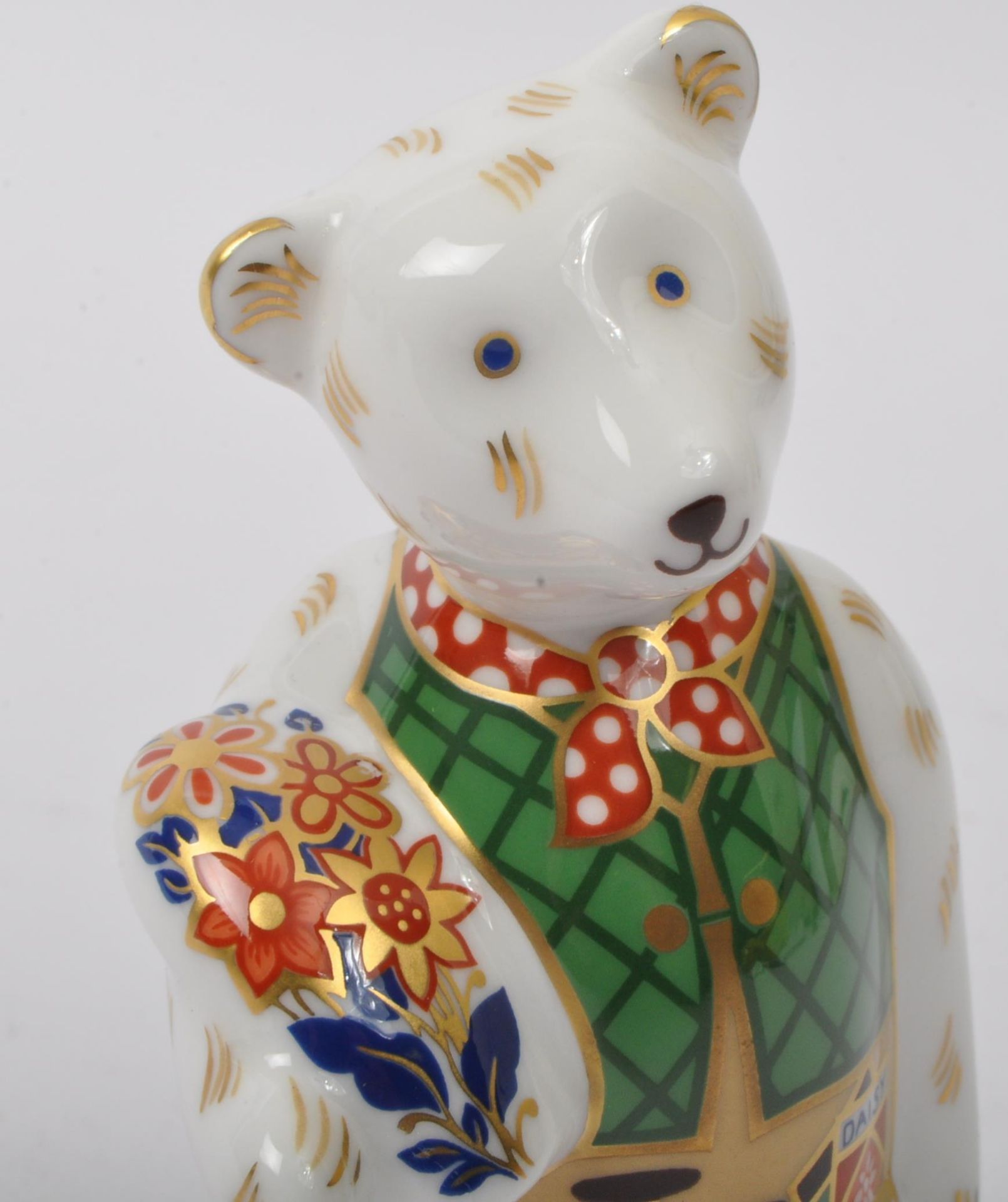 ROYAL CROWN DERBY - TWO VINTAGE MINI BEARS CHINA PAPERWEIGHTS - Image 6 of 9