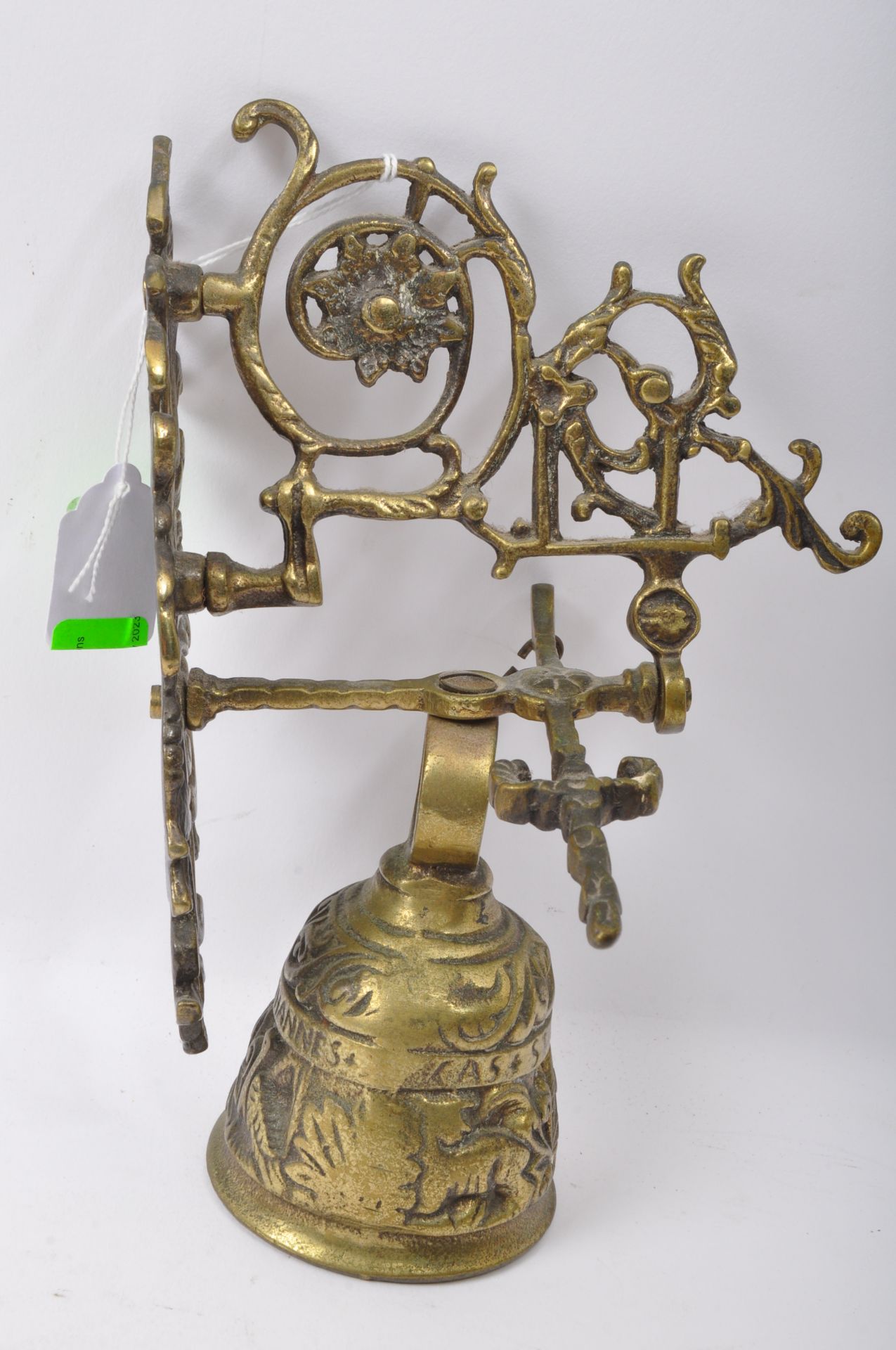 20TH CENTURY BRASS WALL MOUNTED BELL - Image 3 of 4