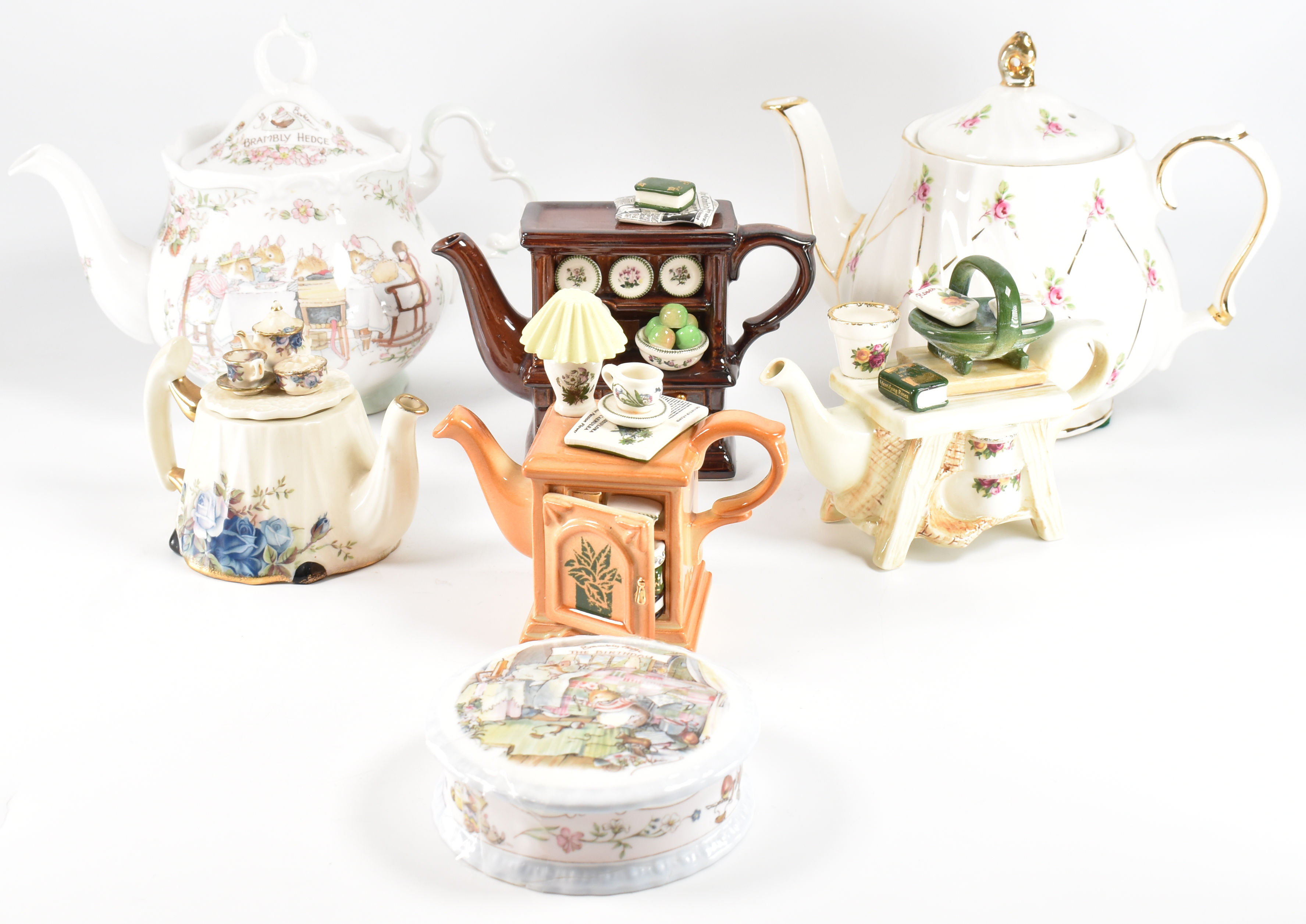 ASSORTMENT OF VINTAGE ENGLISH FINE BONE CHINA TEAPOTS