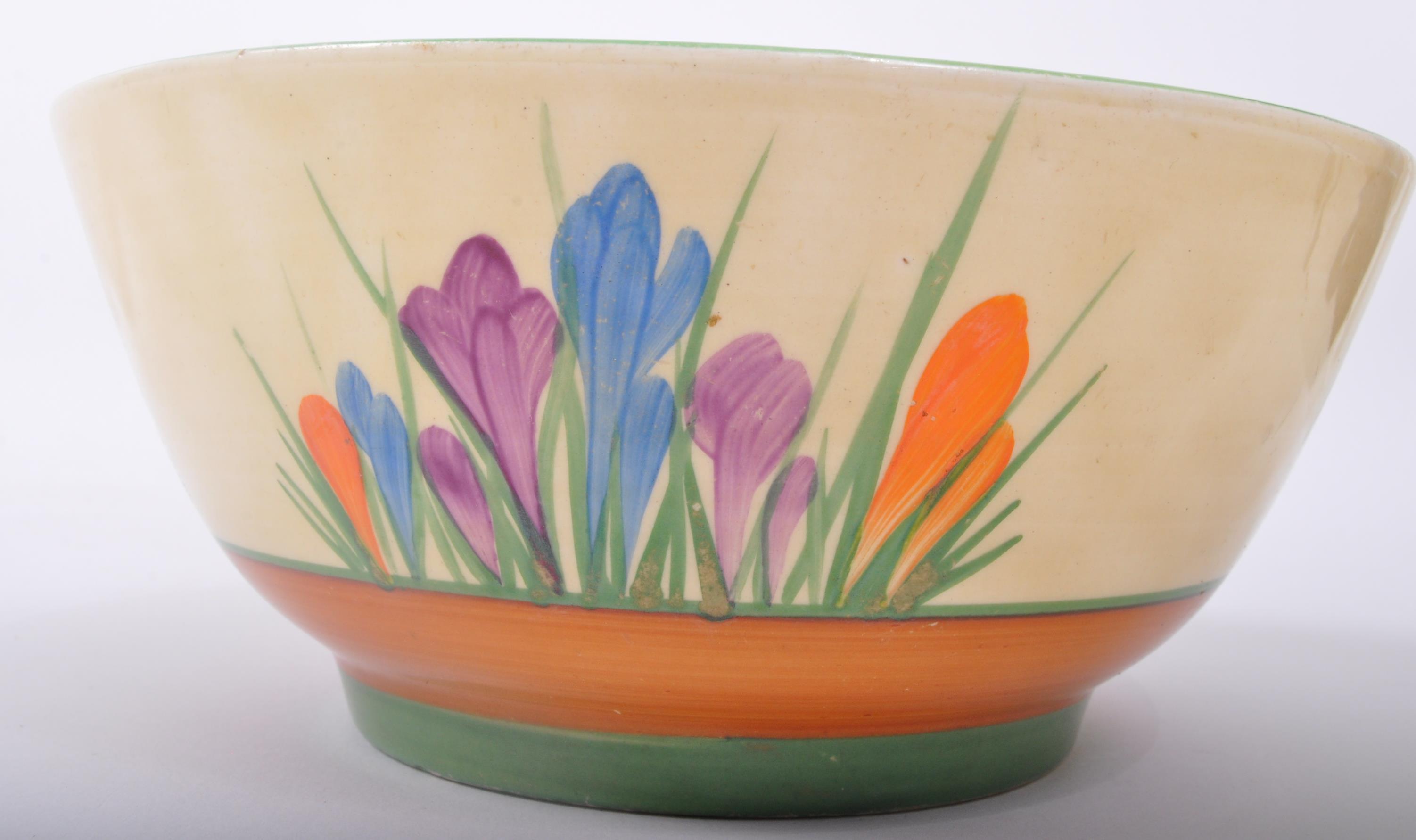 1930S CLARICE CLIFF CROCUS PATTERN BOWL