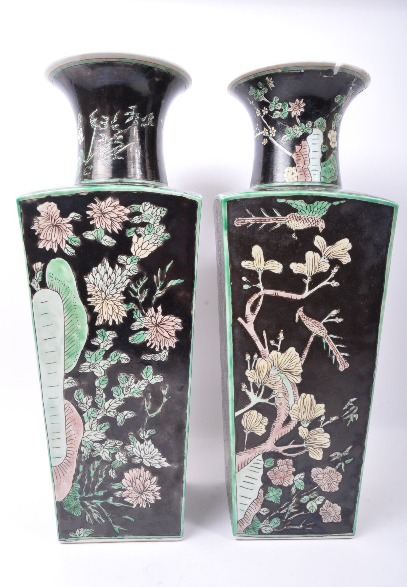 PAIR OF 20TH CENTURY CHINESE ORIENTAL CERAMIC VASES