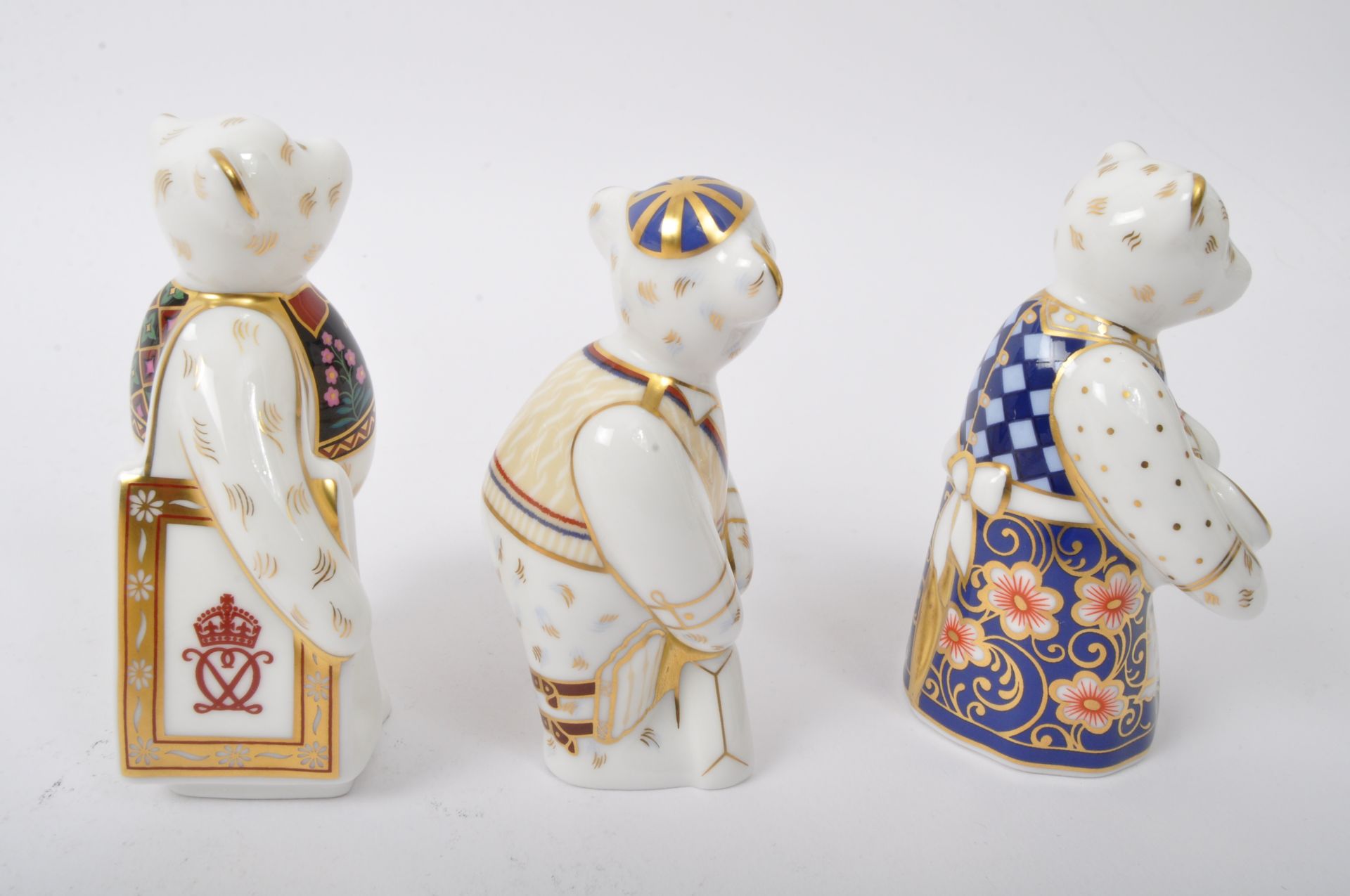 ROYAL CROWN DERBY - THREE VINTAGE BEAR PAPERWEIGHTS FIGURES - Image 4 of 6