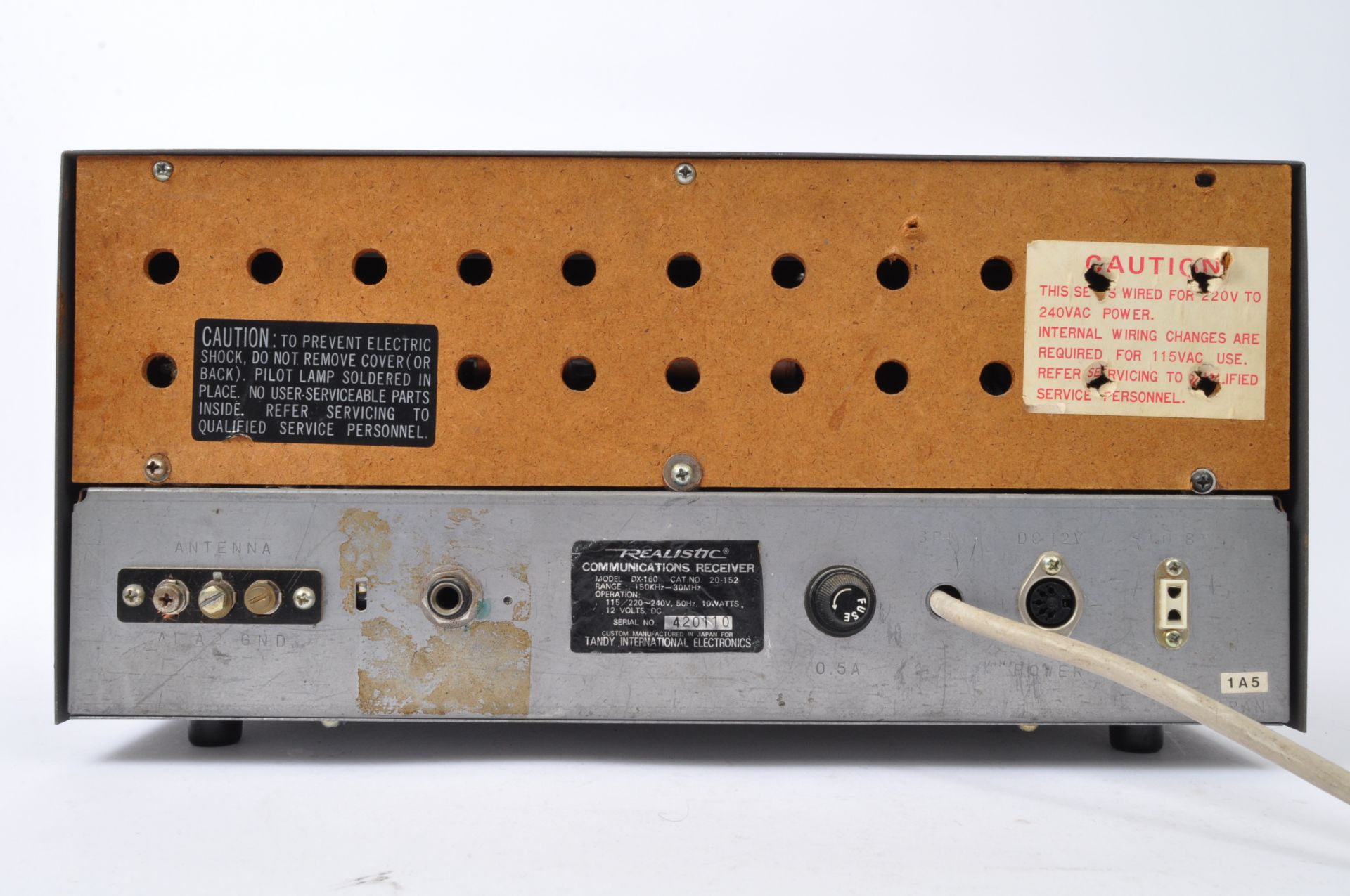 VINTAGE REALISTIC DX-160 COMMUNICATIONS RECEIVER - Image 4 of 5