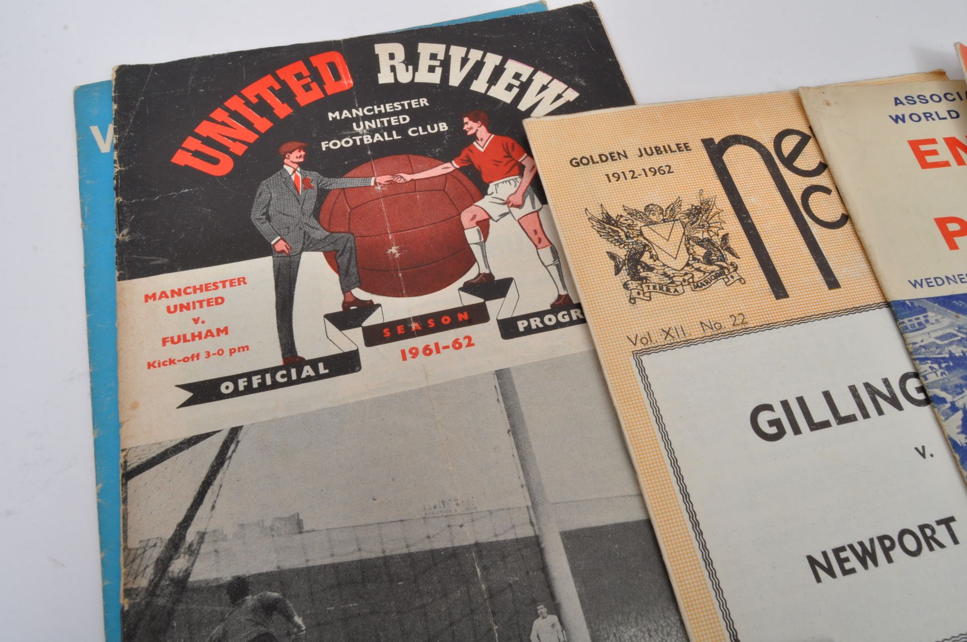 COLLECTION OF MAJORITY 1970S FOOTBALL PROGRAMMES - Image 2 of 6