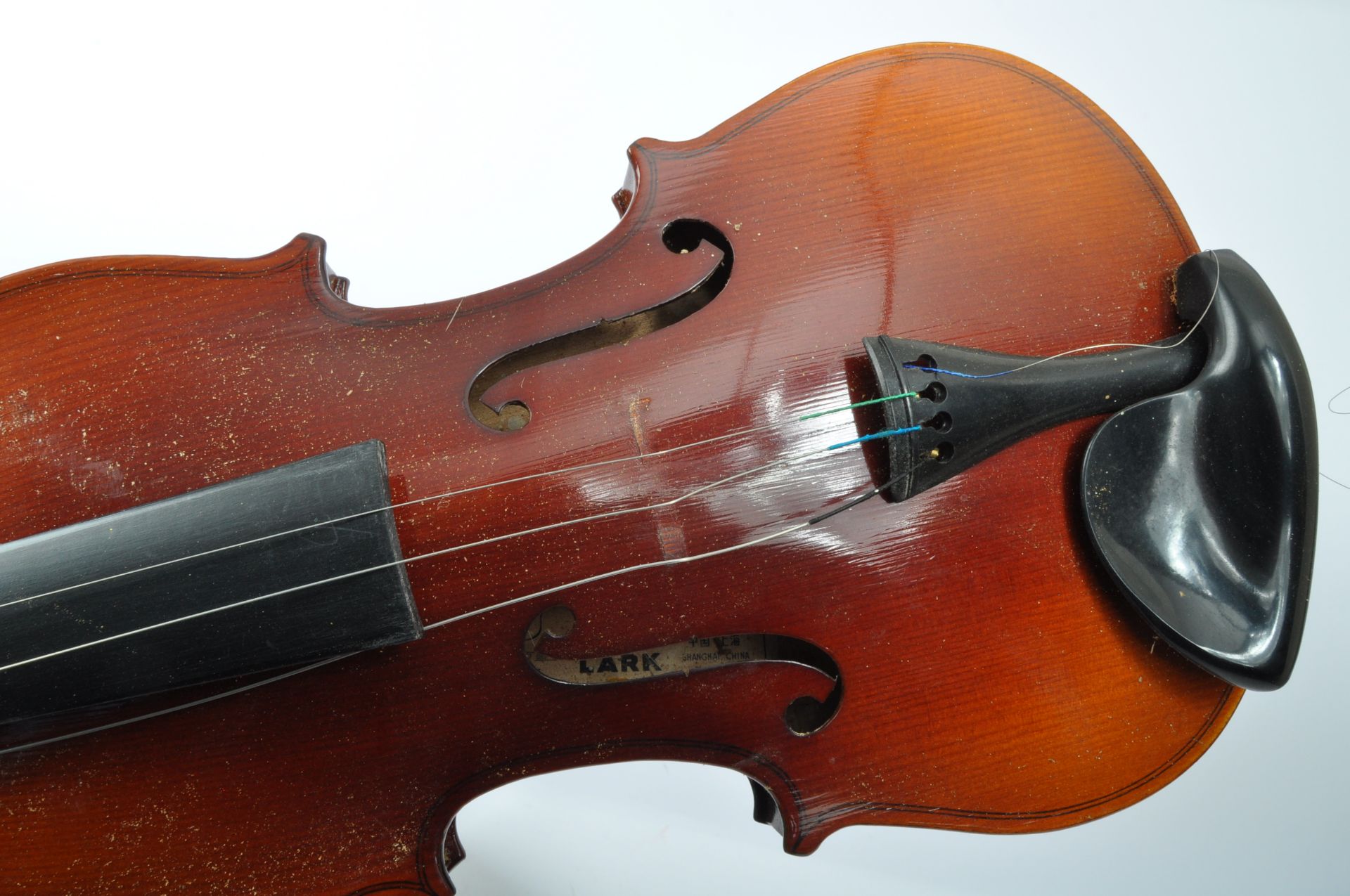 VINTAGE 20TH CENTURY LARK VIOLIN WITH BOW & CASE - Image 5 of 5