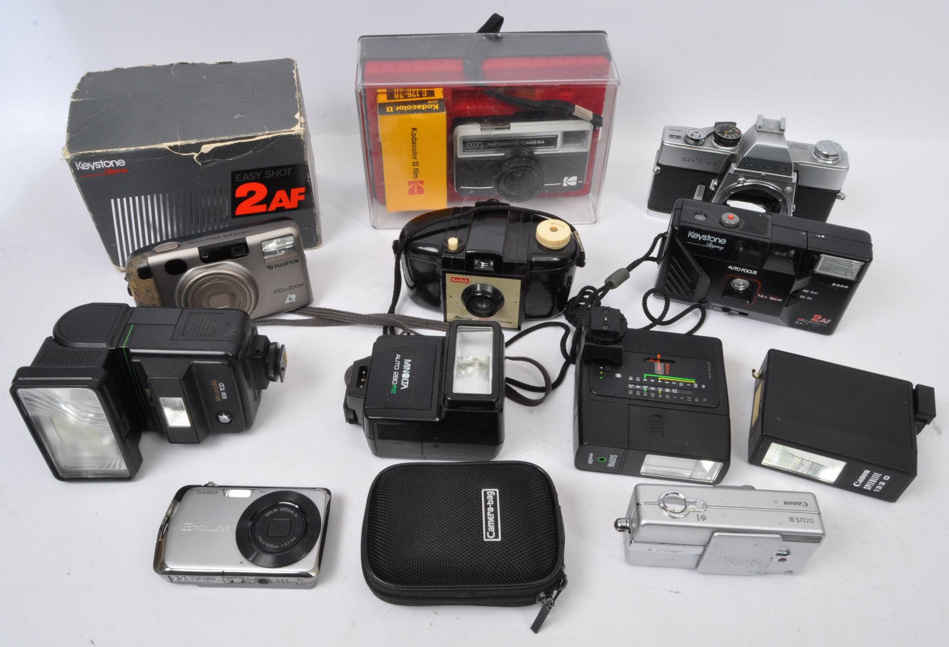 ASSORTMENT OF VINTAGE 20TH CENTURY FILM CAMERAS