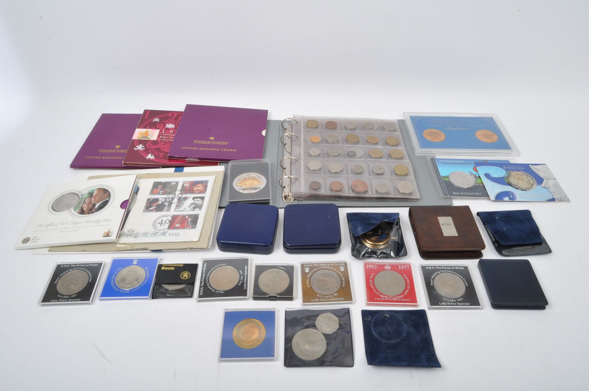 COLLECTION OF VINTAGE UK & FOREIGN SILVER & NON COINS & SETS - Image 2 of 5