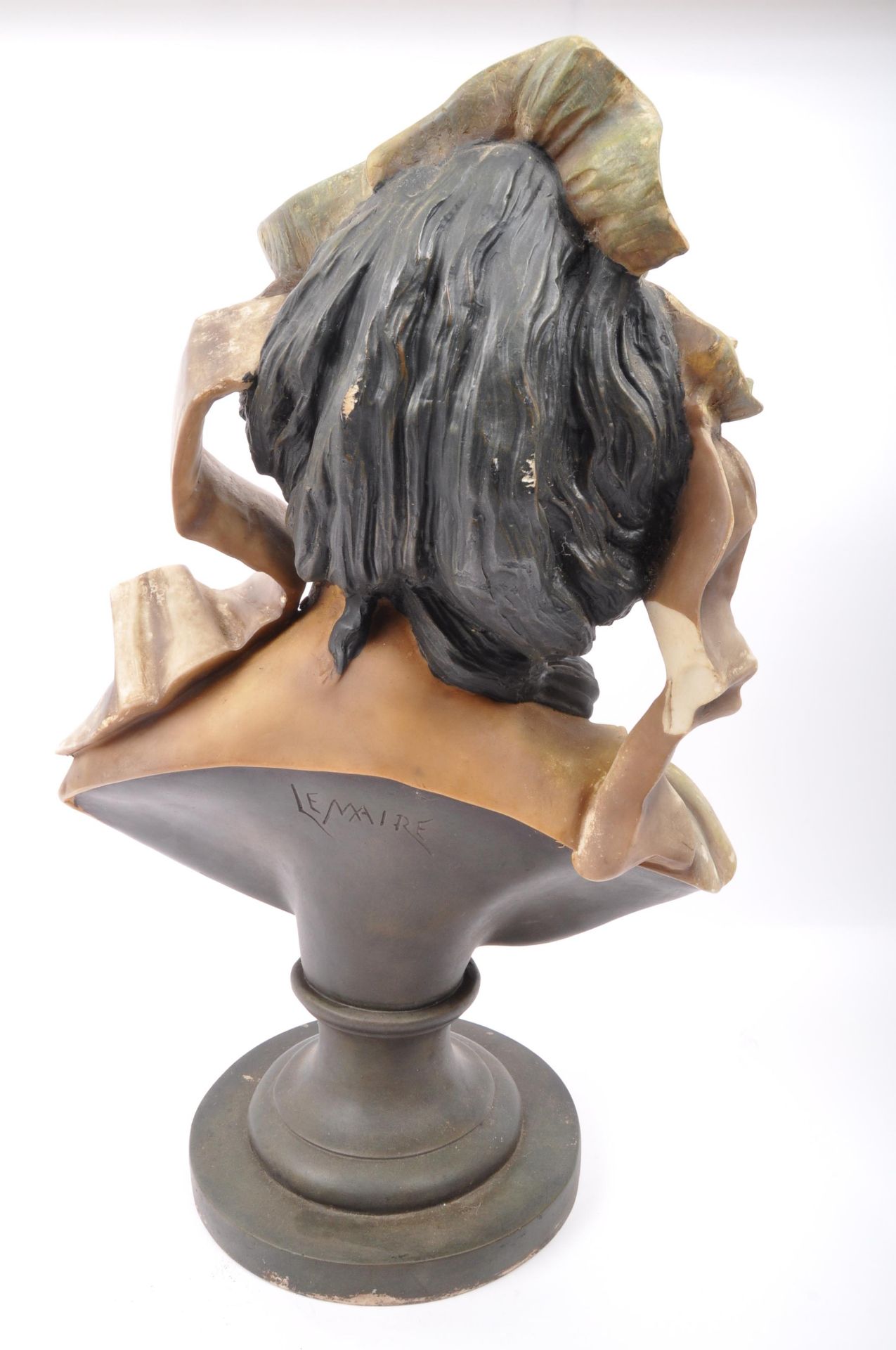 LARGE 20TH CENTURY RESIN FIGURAL BUST - Image 4 of 5