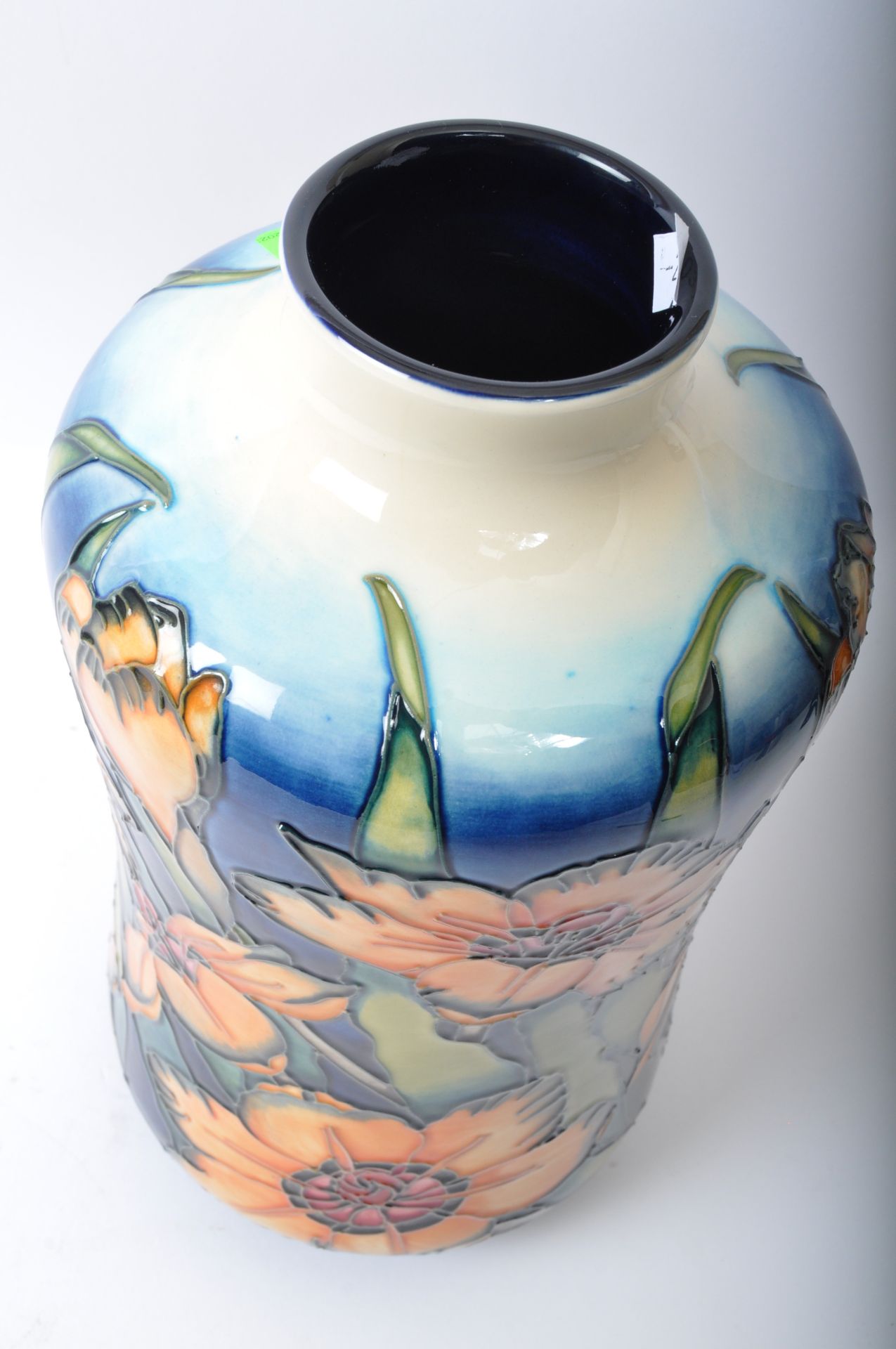 MOORCROFT POTTERY - EMMA BOSSONS - BRITISH MODERN DESIGN - Image 4 of 5