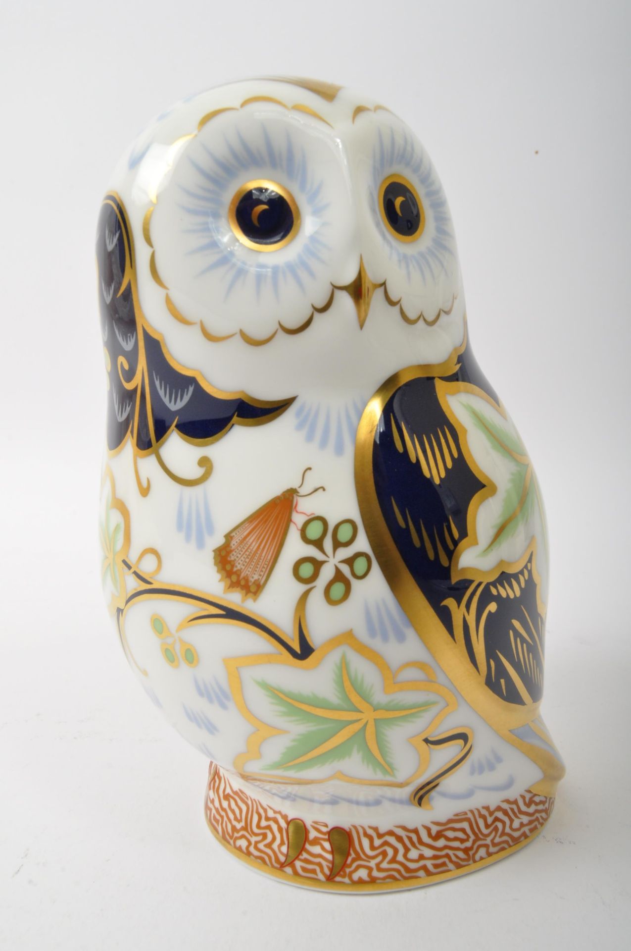 ROYAL CROWN DERBY - TWILIGHT OWL - FINE BONE CHINA FIGURINE - Image 2 of 5