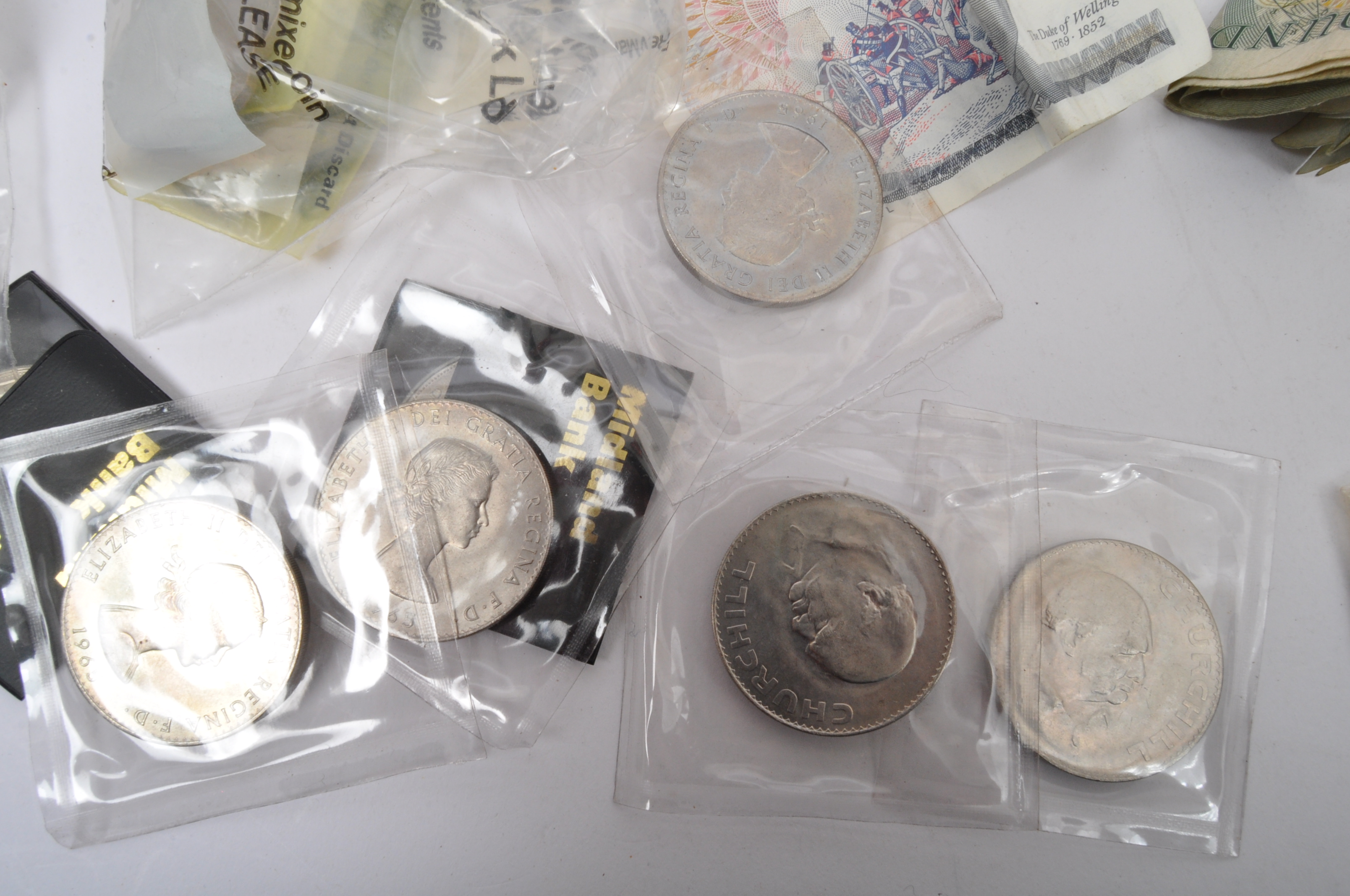 UNCIRCULATED UK & FOREIGN COIN NOTES CURRENCY COLLECTION - Image 3 of 6