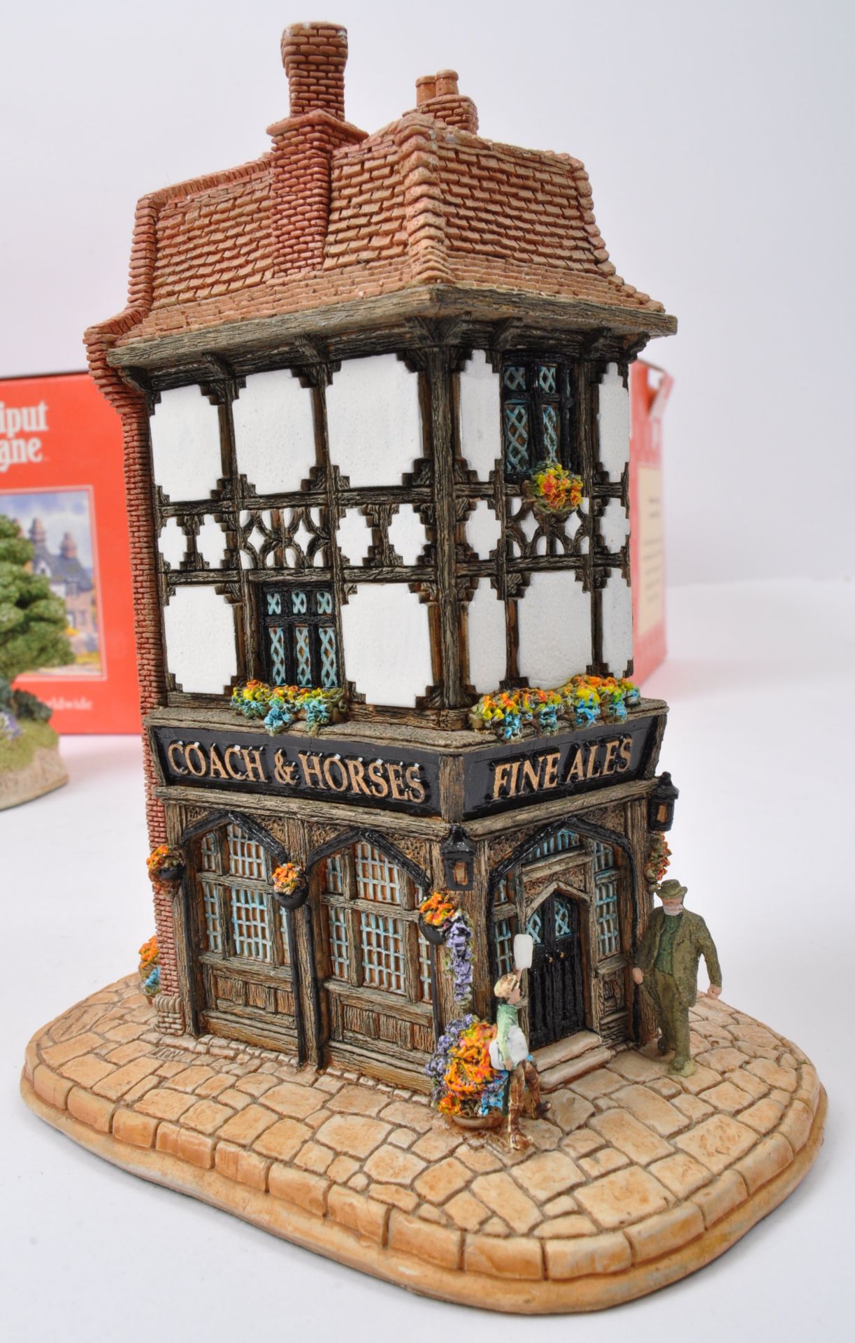 LILLIPUT LANE - HANDMADE RESIN SCULPTURES - COLLECTION - Image 5 of 6